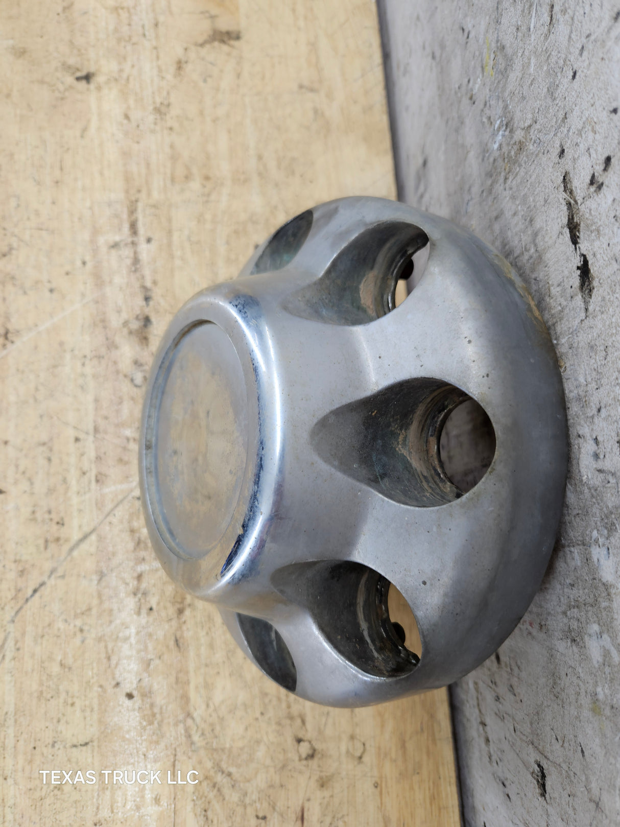 2011-2019 Chevrolet Silverado 2500 3500 Single Rear Wheel Center Hub Cap Lug Cover