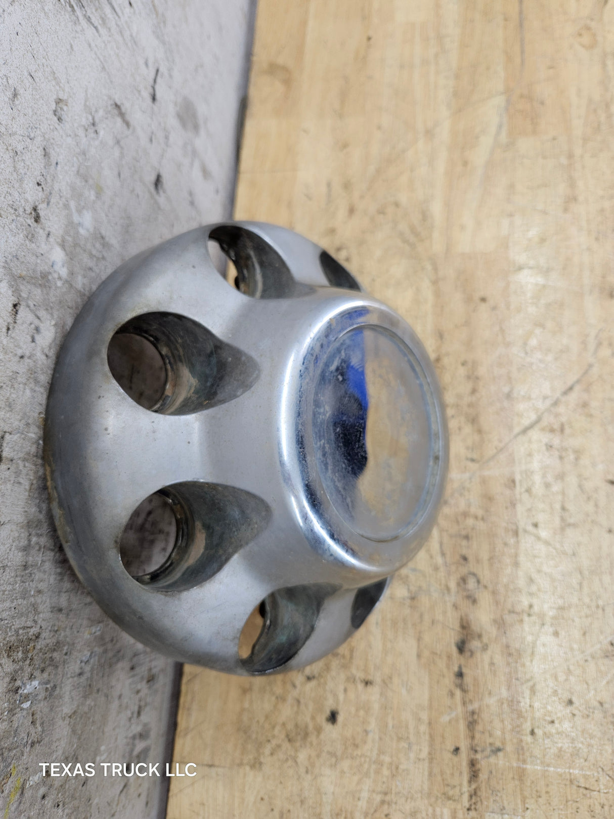 2011-2019 Chevrolet Silverado 2500 3500 Single Rear Wheel Center Hub Cap Lug Cover