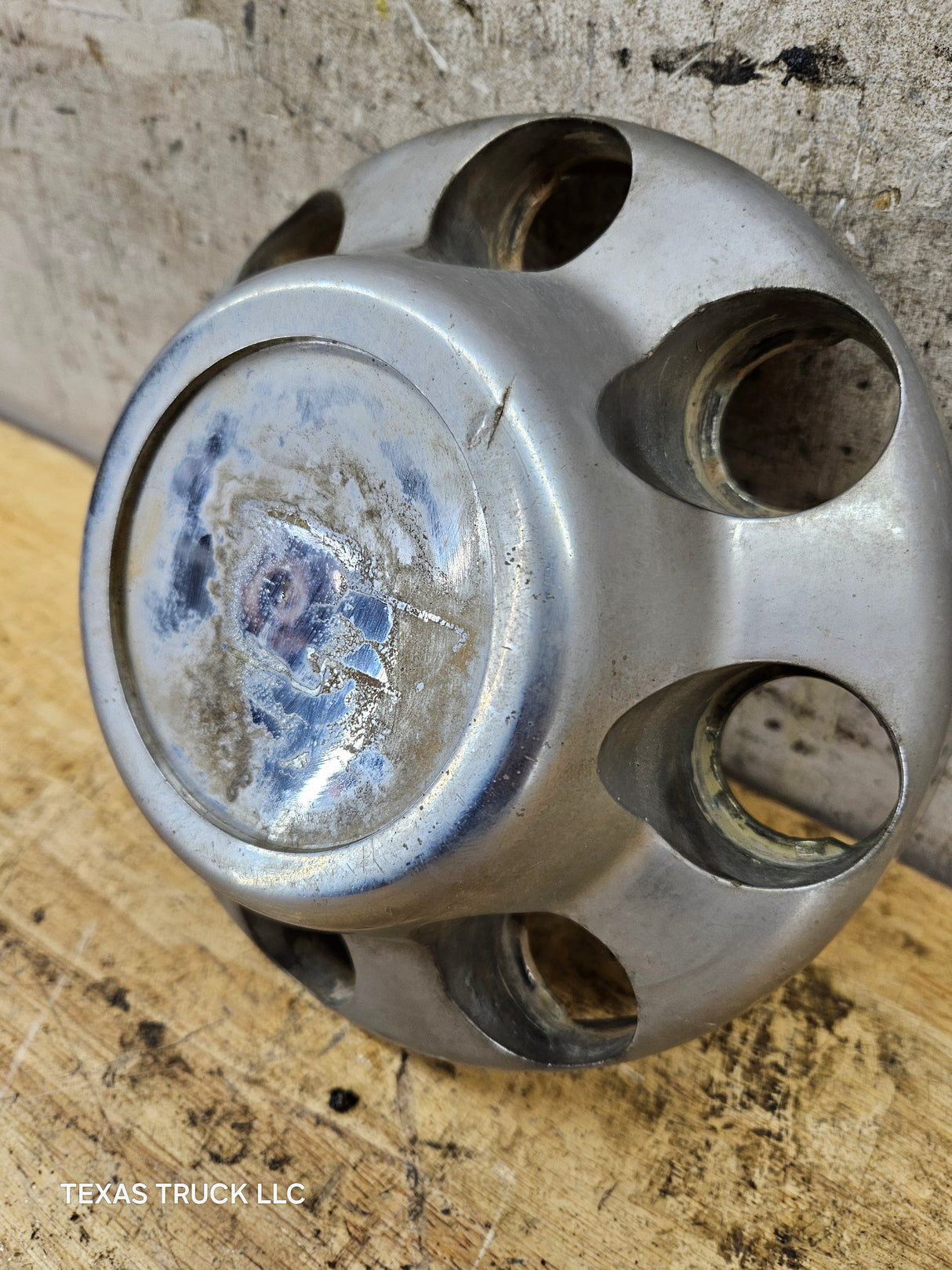 2011-2019 Chevrolet Silverado 2500 3500 Single Rear Wheel Center Hub Cap Lug Cover