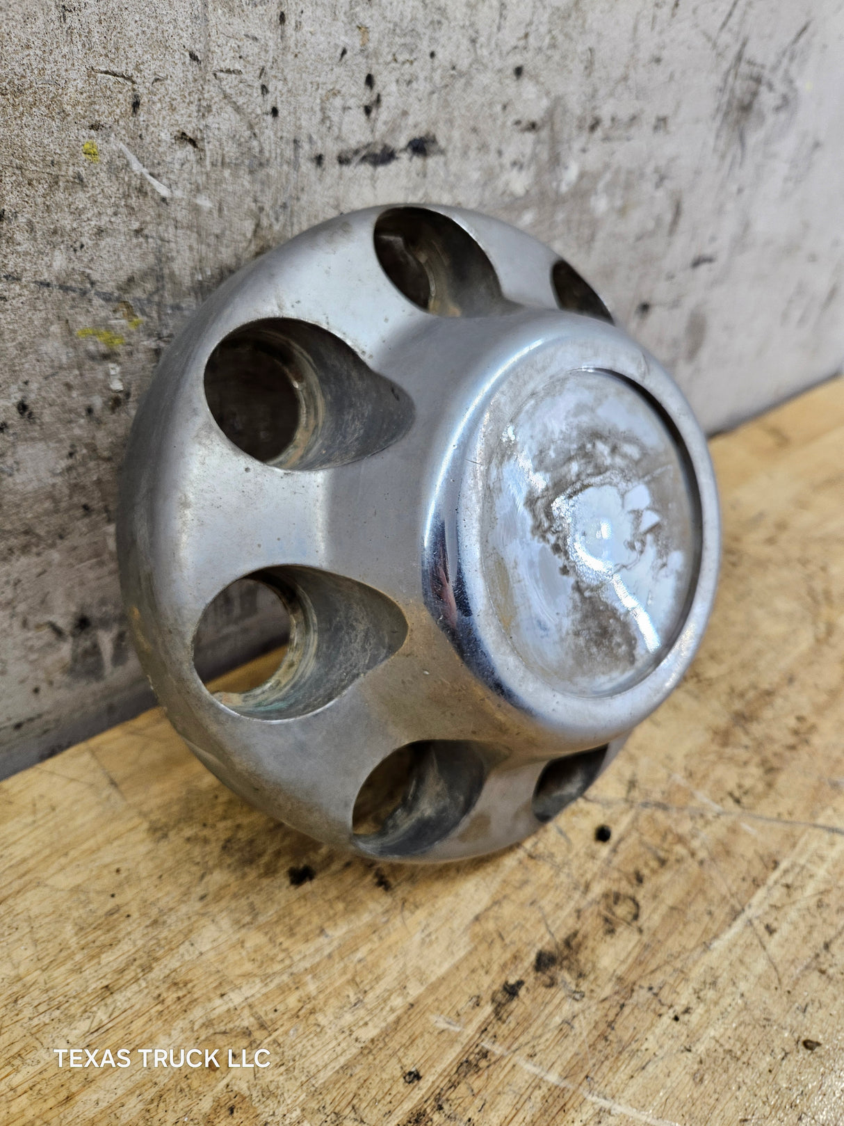 2011-2019 Chevrolet Silverado 2500 3500 Single Rear Wheel Center Hub Cap Lug Cover