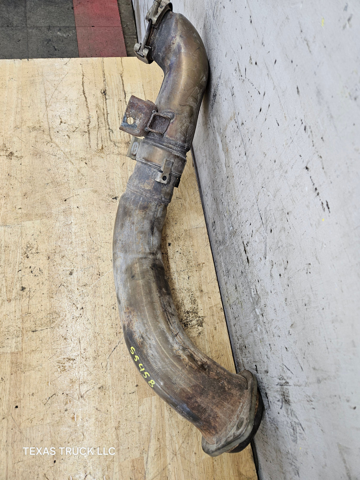 2011-2016 6.7L Power Stroke Exhaust Turbo Down Pipe BC34-6H647-AD Ford Super Duty F250 F350 Pickup