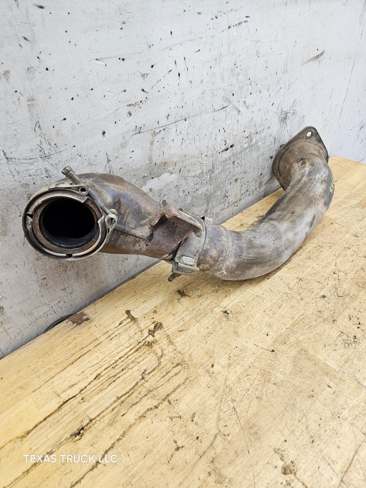 2011-2016 6.7L Power Stroke Exhaust Turbo Down Pipe BC34-6H647-AD Ford Super Duty F250 F350 Pickup