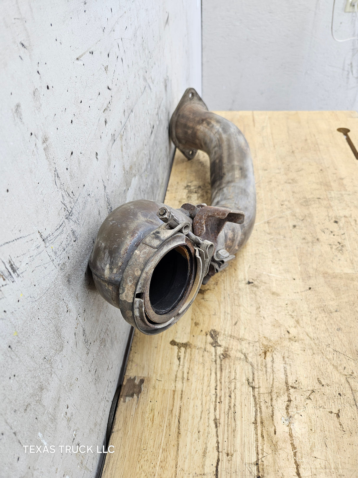 2011-2016 6.7L Power Stroke Exhaust Turbo Down Pipe BC34-6H647-AD Ford Super Duty F250 F350 Pickup