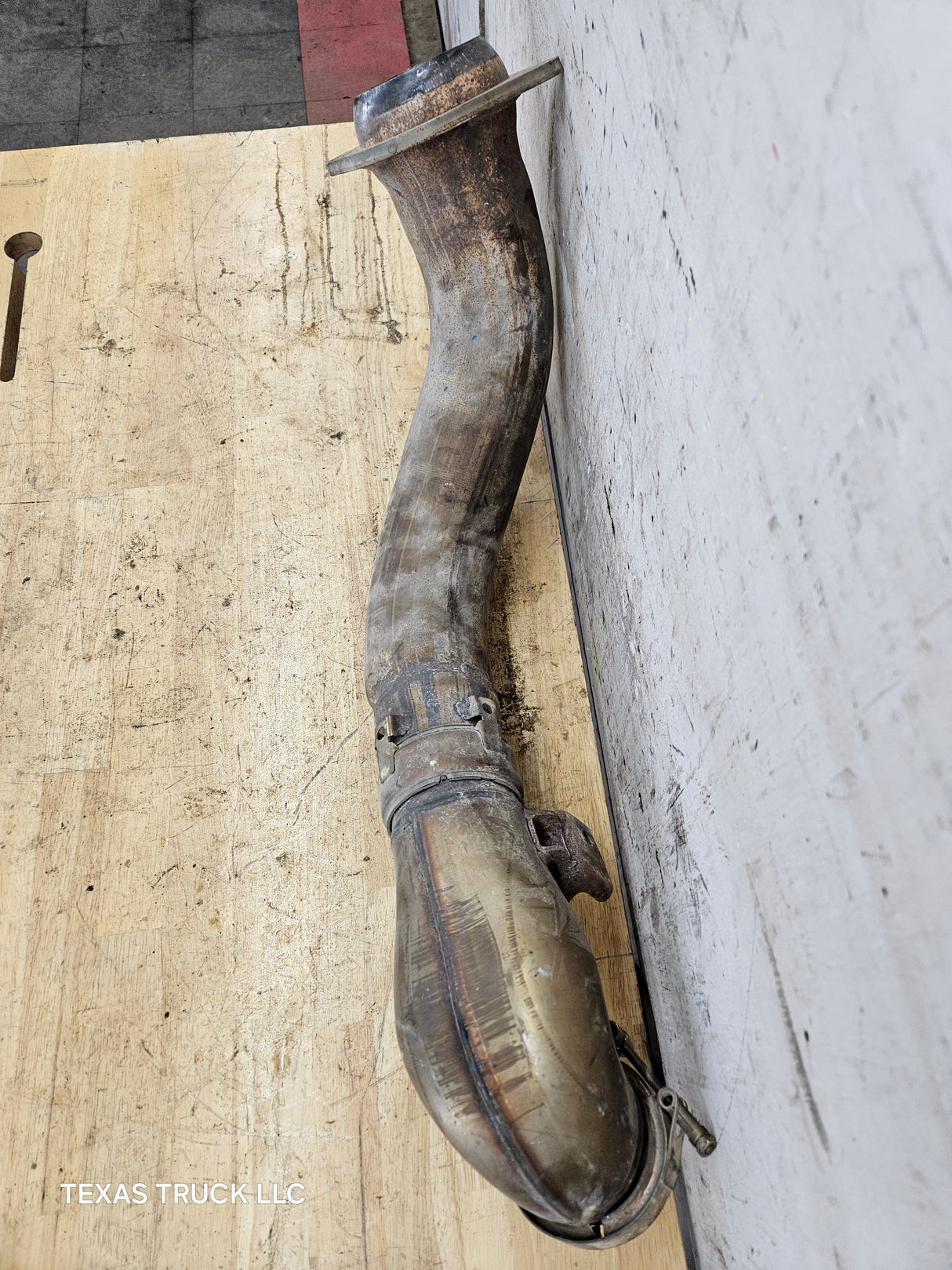 2011-2016 6.7L Power Stroke Exhaust Turbo Down Pipe BC34-6H647-AD Ford Super Duty F250 F350 Pickup