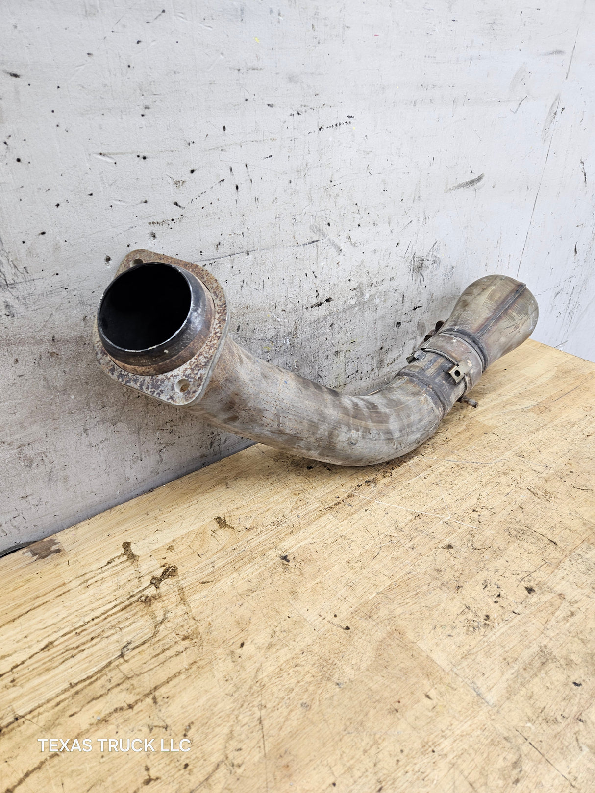 2011-2016 6.7L Power Stroke Exhaust Turbo Down Pipe BC34-6H647-AD Ford Super Duty F250 F350 Pickup