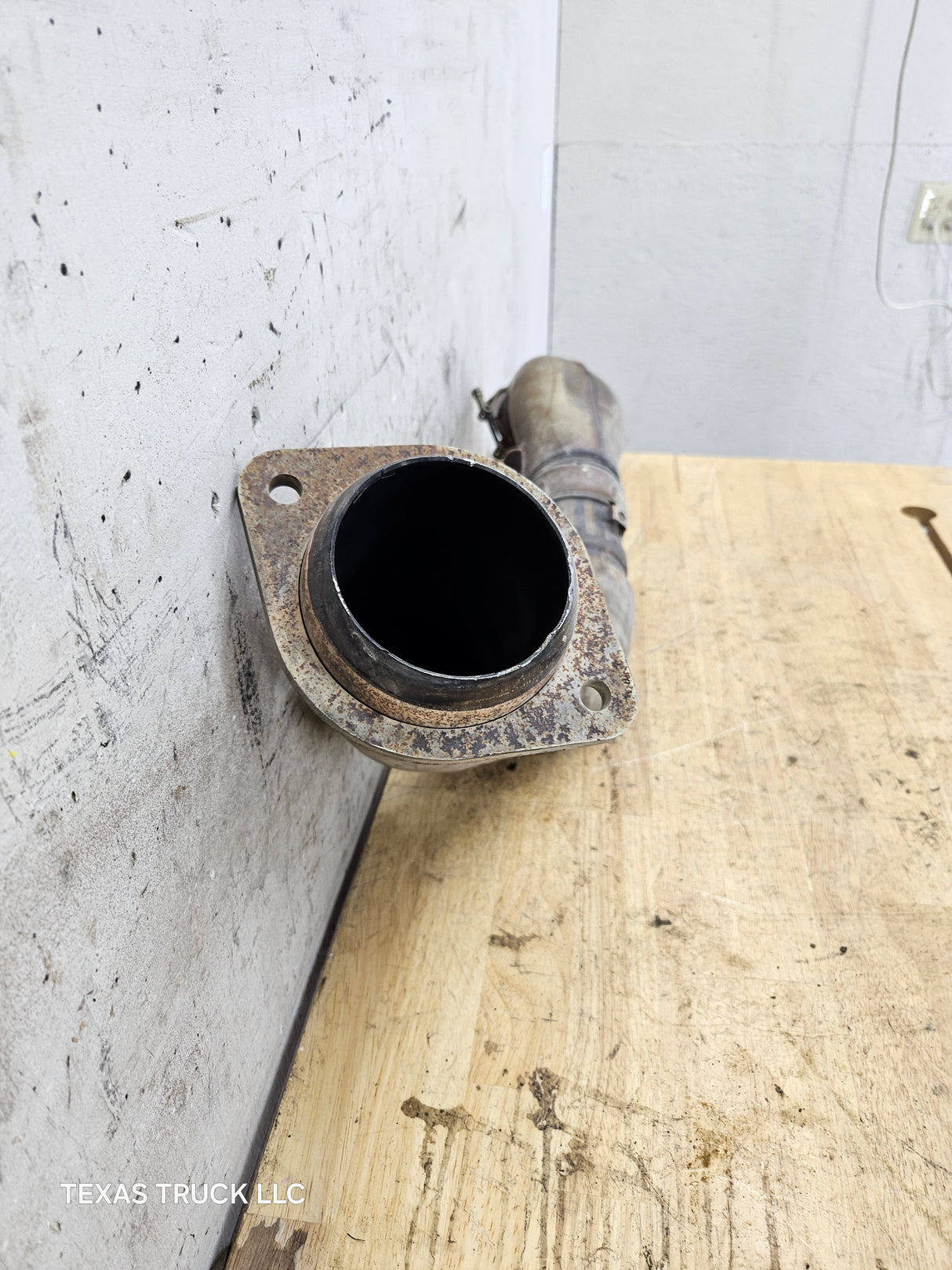 2011-2016 6.7L Power Stroke Exhaust Turbo Down Pipe BC34-6H647-AD Ford Super Duty F250 F350 Pickup