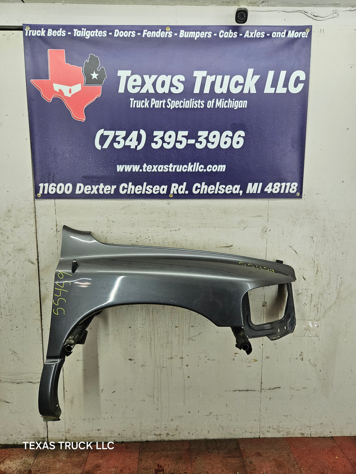 2003-2005 Dodge Ram 3rd Gen 1500 2500 3500 RH Passenger Side Fender