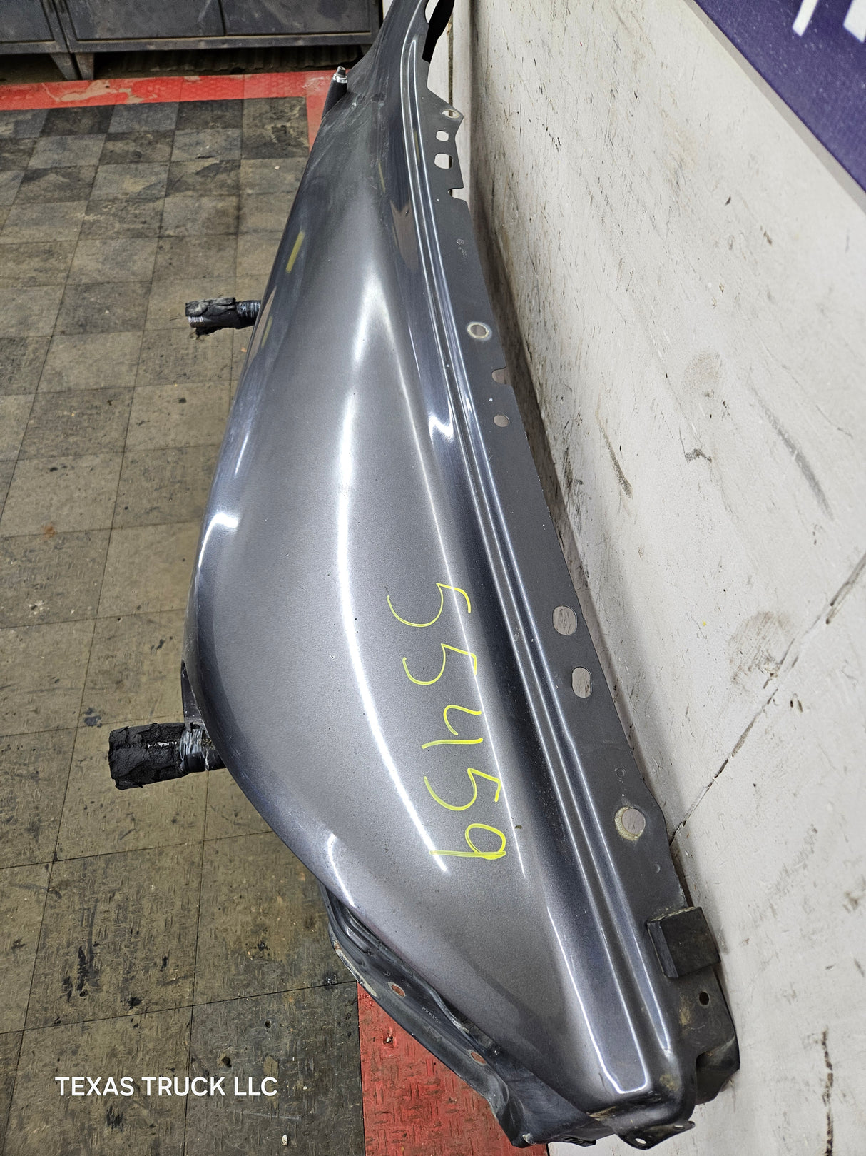 2003-2005 Dodge Ram 3rd Gen 1500 2500 3500 RH Passenger Side Fender