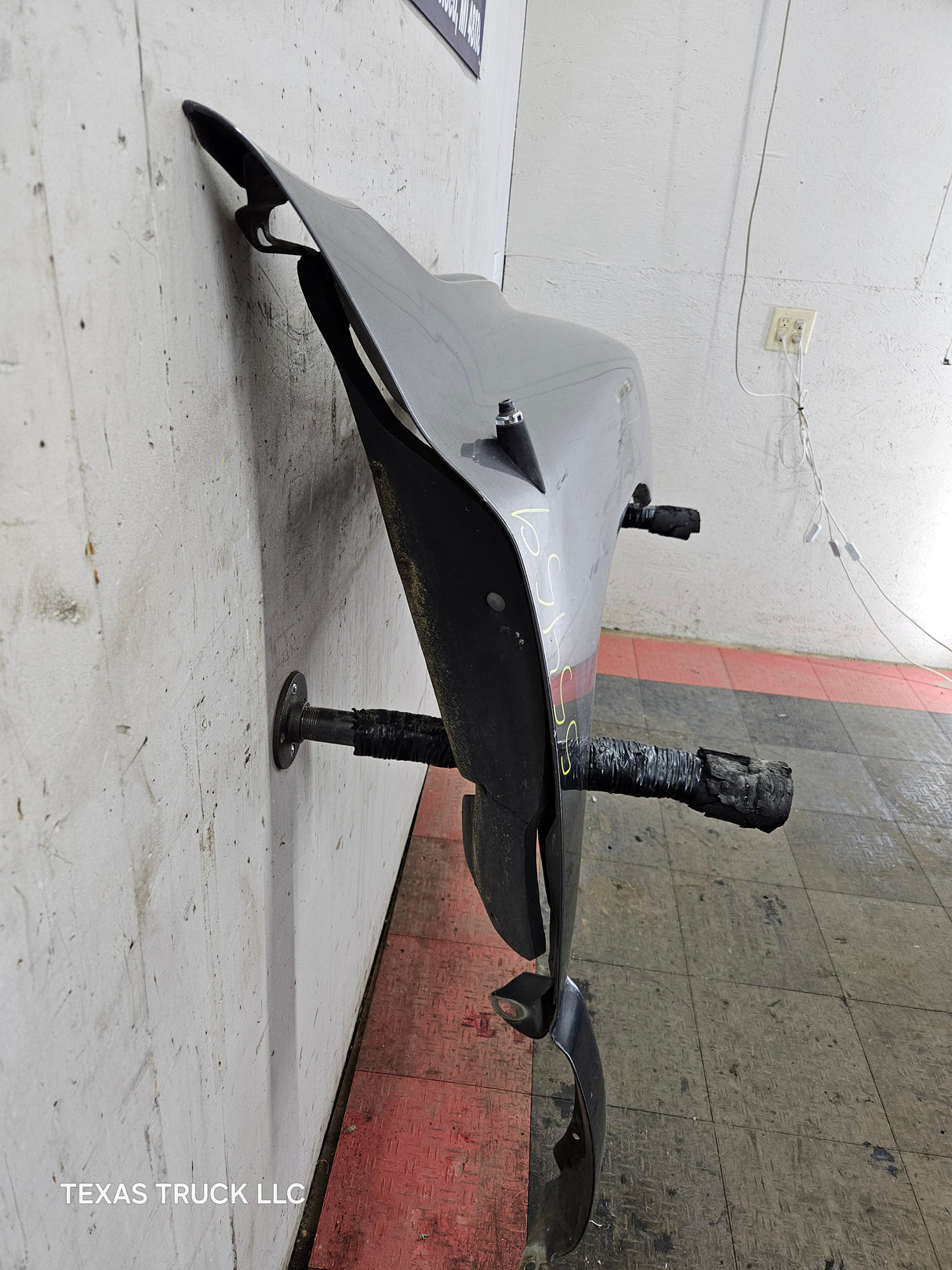 2003-2005 Dodge Ram 3rd Gen 1500 2500 3500 RH Passenger Side Fender