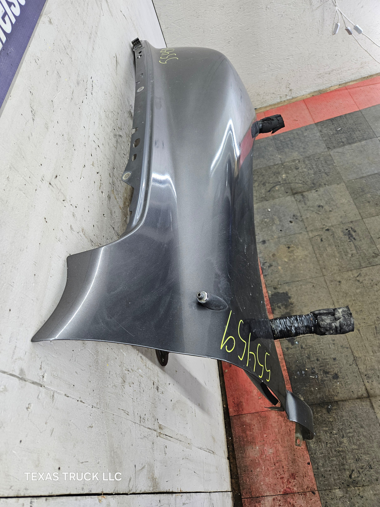 2003-2005 Dodge Ram 3rd Gen 1500 2500 3500 RH Passenger Side Fender