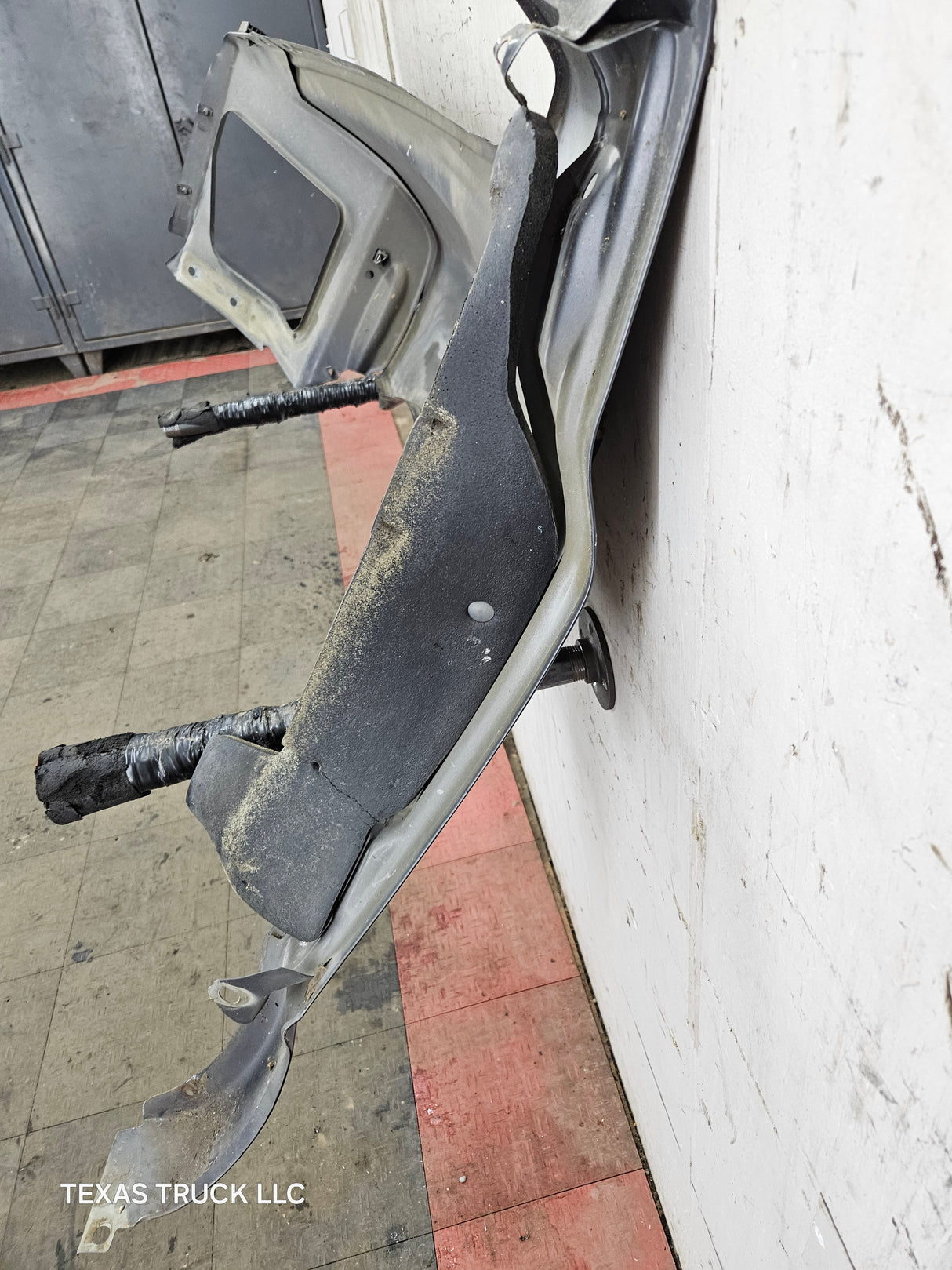 2003-2005 Dodge Ram 3rd Gen 1500 2500 3500 RH Passenger Side Fender