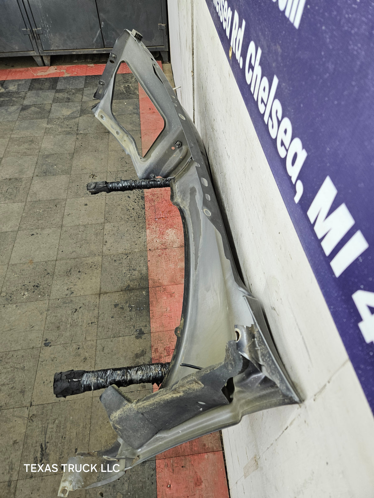 2003-2005 Dodge Ram 3rd Gen 1500 2500 3500 RH Passenger Side Fender