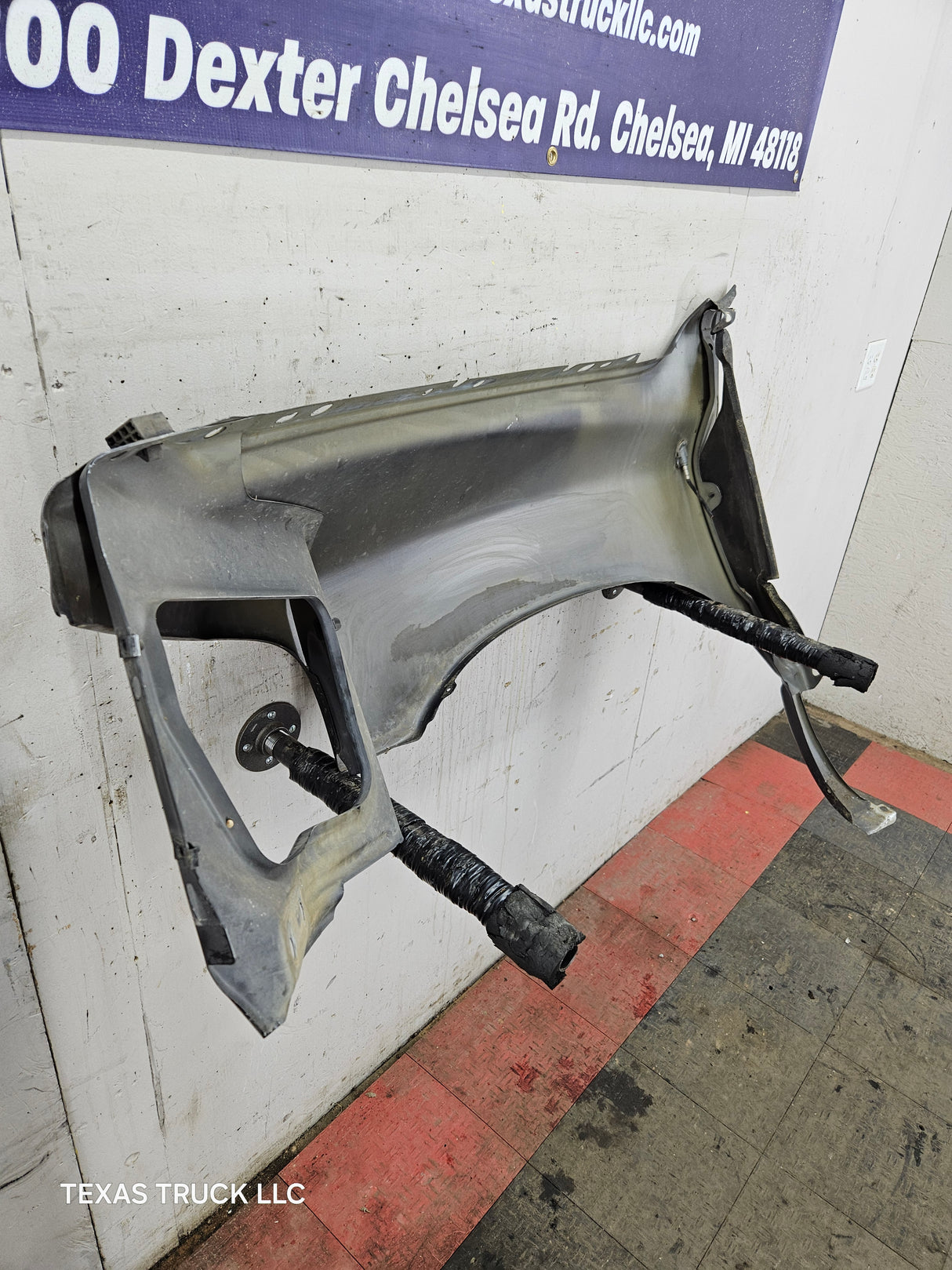 2003-2005 Dodge Ram 3rd Gen 1500 2500 3500 RH Passenger Side Fender