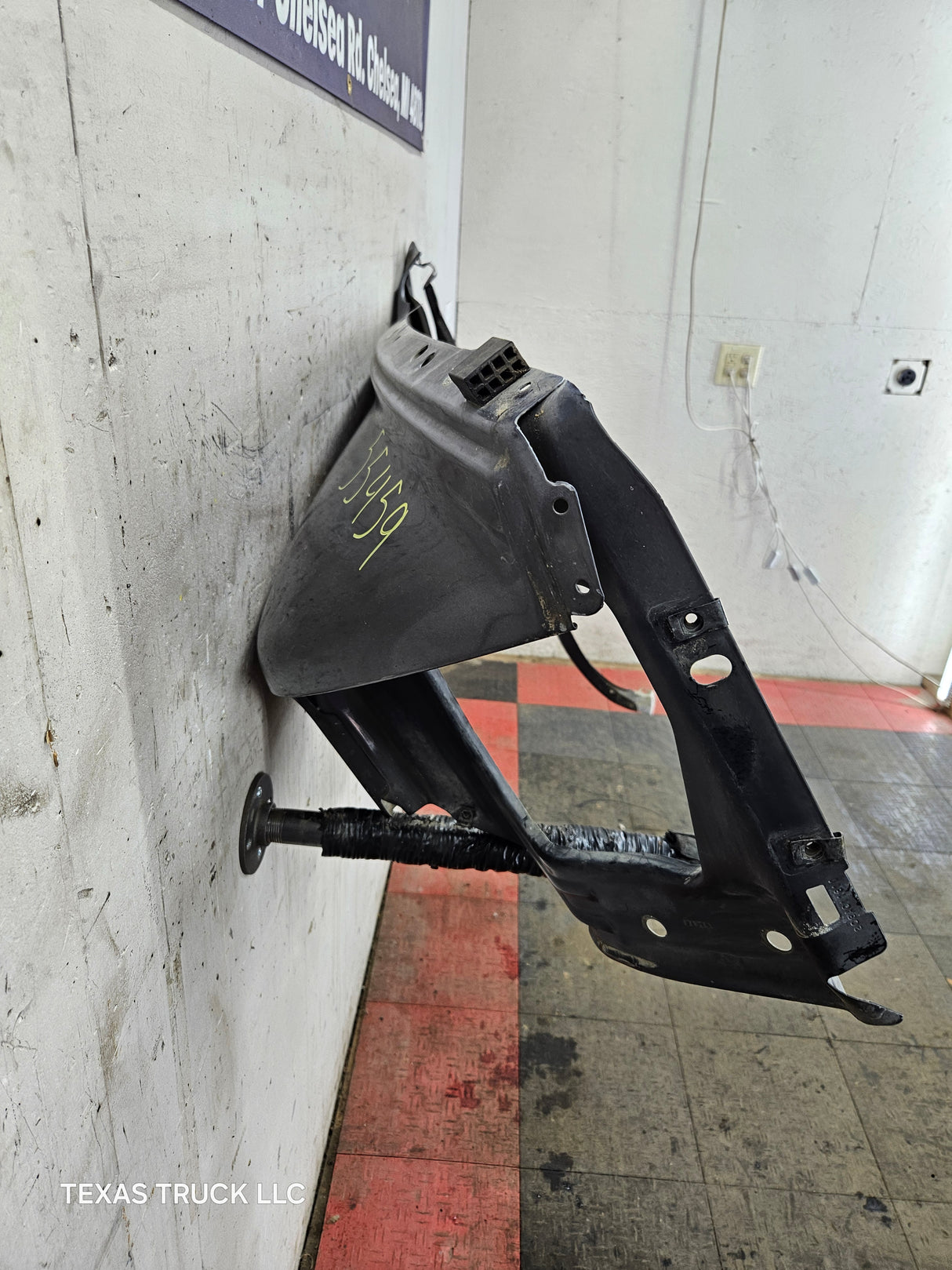 2003-2005 Dodge Ram 3rd Gen 1500 2500 3500 RH Passenger Side Fender