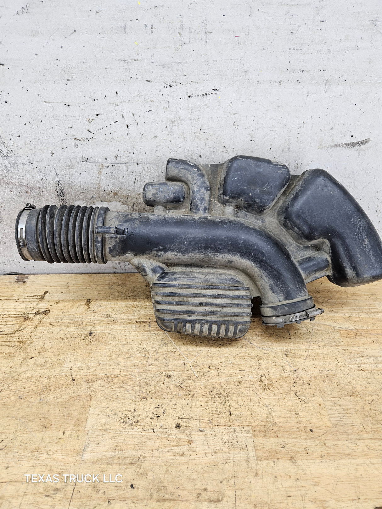 2008-2010 5.4L Triton Intake Tube Hose Inlet Ford Super Duty F250 F350 F450 F550