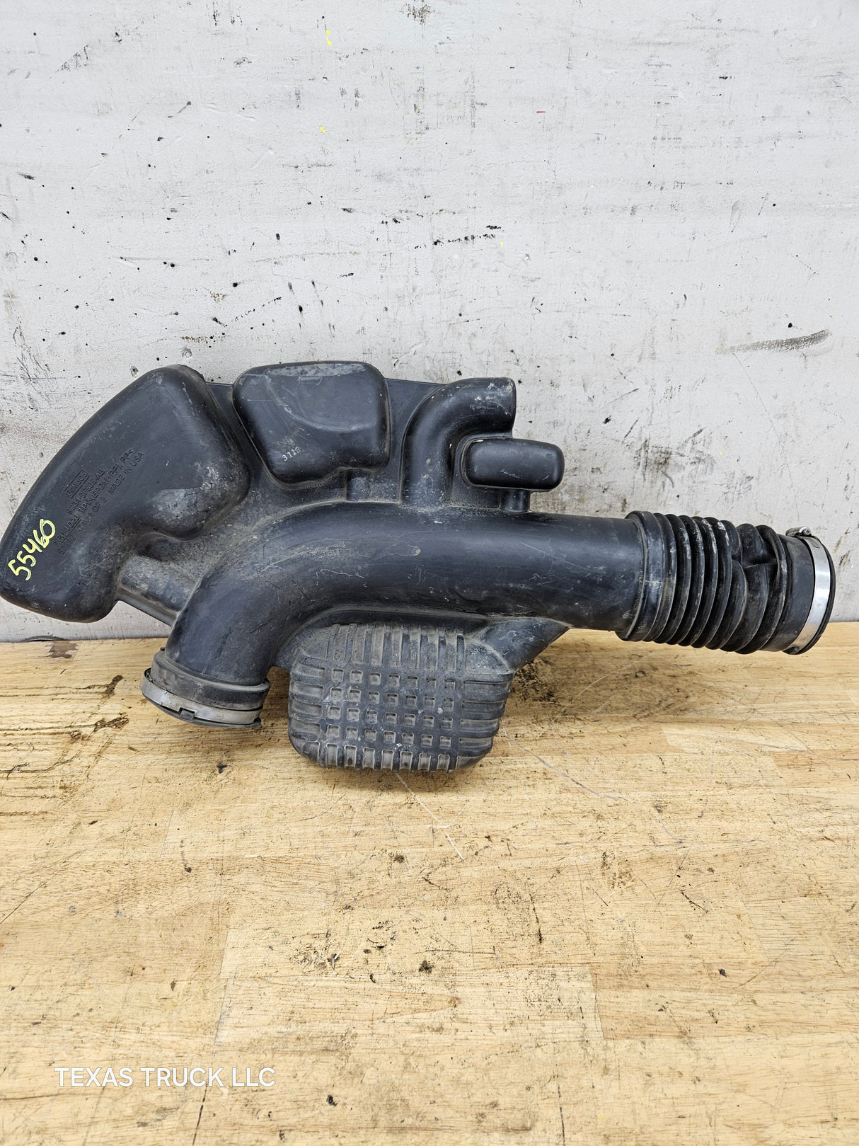 2008-2010 5.4L Triton Intake Tube Hose Inlet Ford Super Duty F250 F350 F450 F550