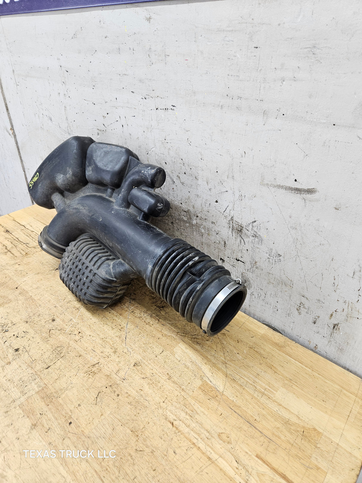 2008-2010 5.4L Triton Intake Tube Hose Inlet Ford Super Duty F250 F350 F450 F550