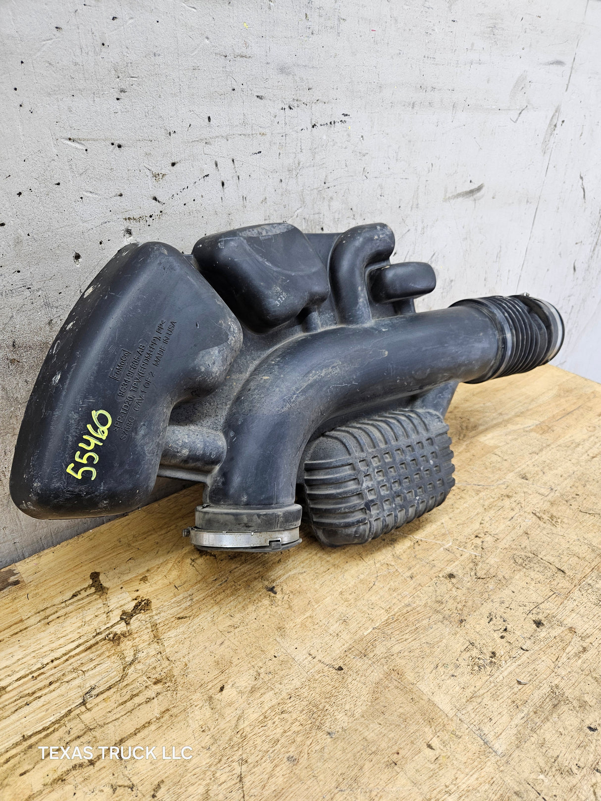 2008-2010 5.4L Triton Intake Tube Hose Inlet Ford Super Duty F250 F350 F450 F550