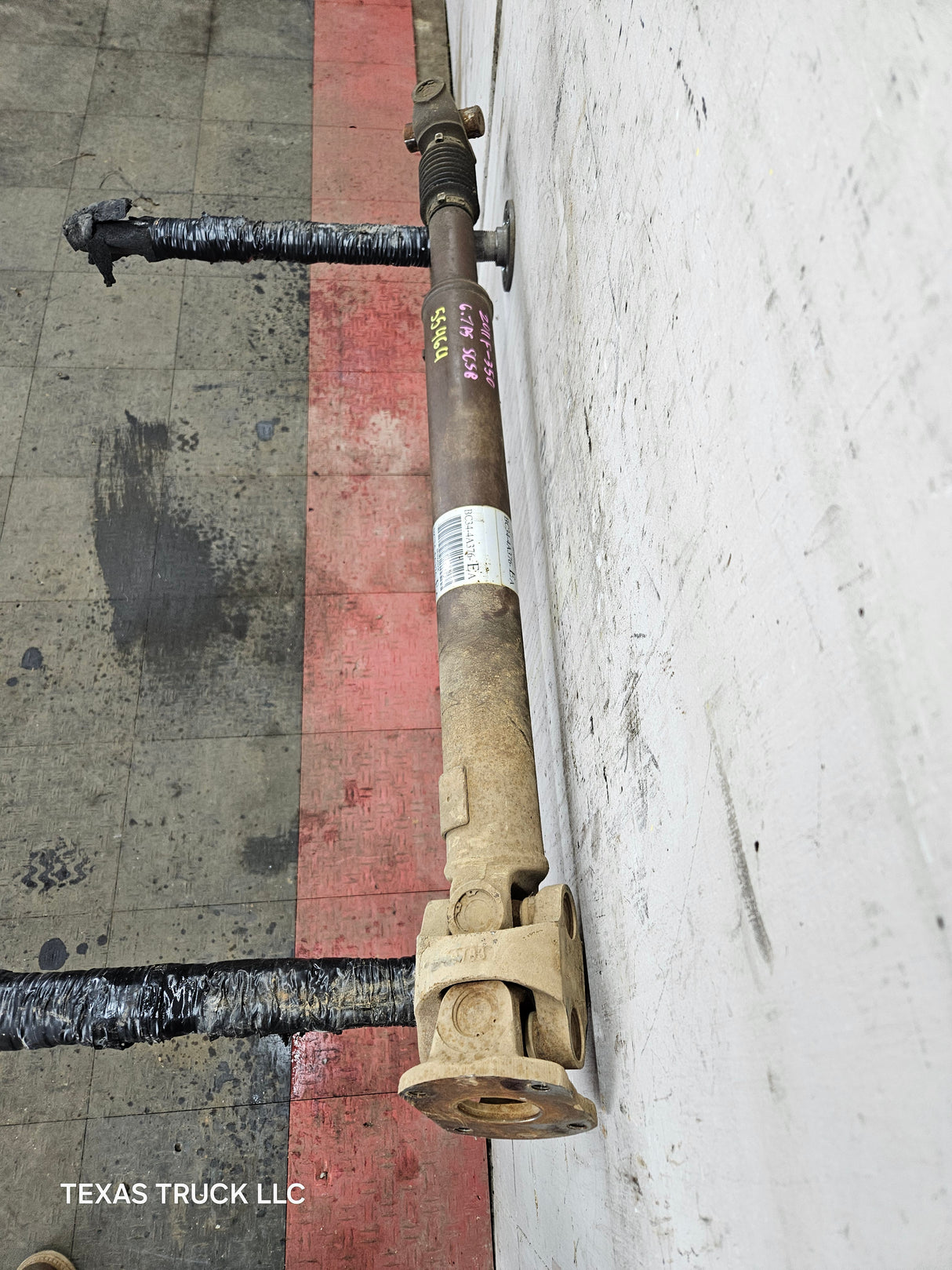 2011-2016 Ford F250 F350 F450 F550 Super Duty Front Drive Shaft BC34-4A376-EA