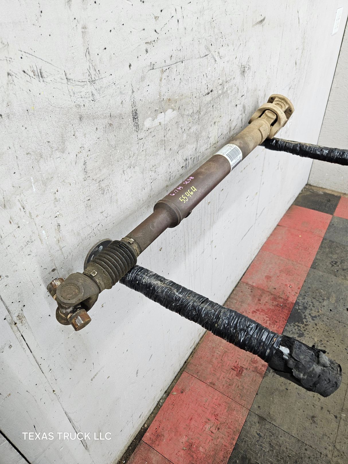 2011-2016 Ford F250 F350 F450 F550 Super Duty Front Drive Shaft BC34-4A376-EA