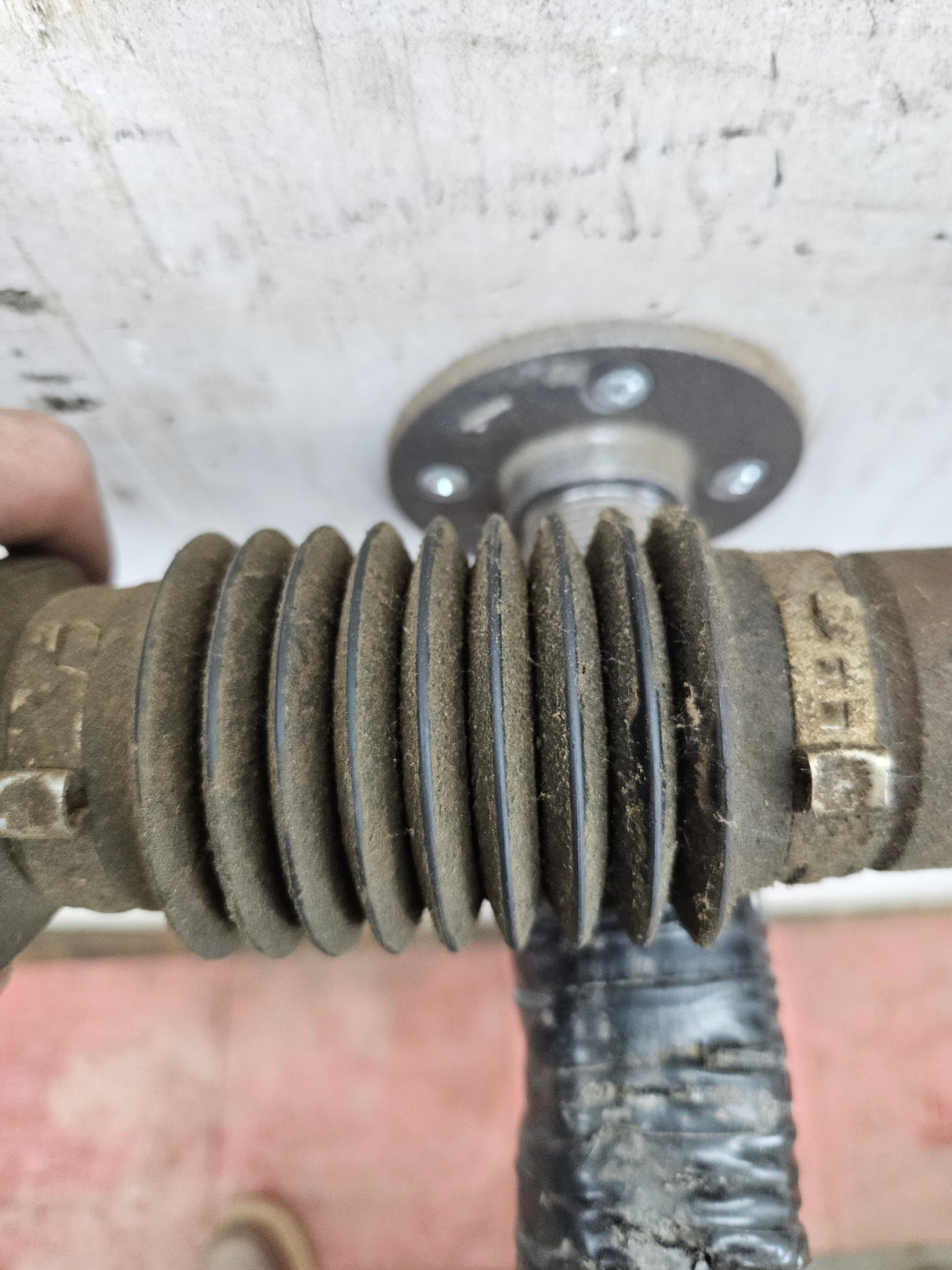 2011-2016 Ford F250 F350 F450 F550 Super Duty Front Drive Shaft BC34-4A376-EA