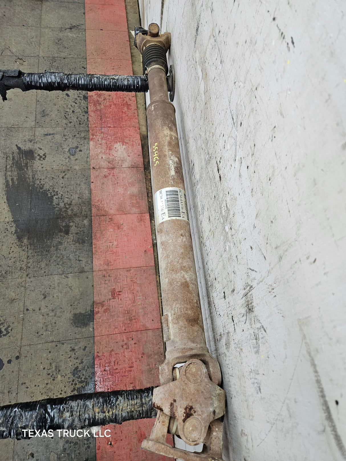 2011-2016 Ford F250 F350 F450 F550 Super Duty Front Drive Shaft BC34-4A376-EA