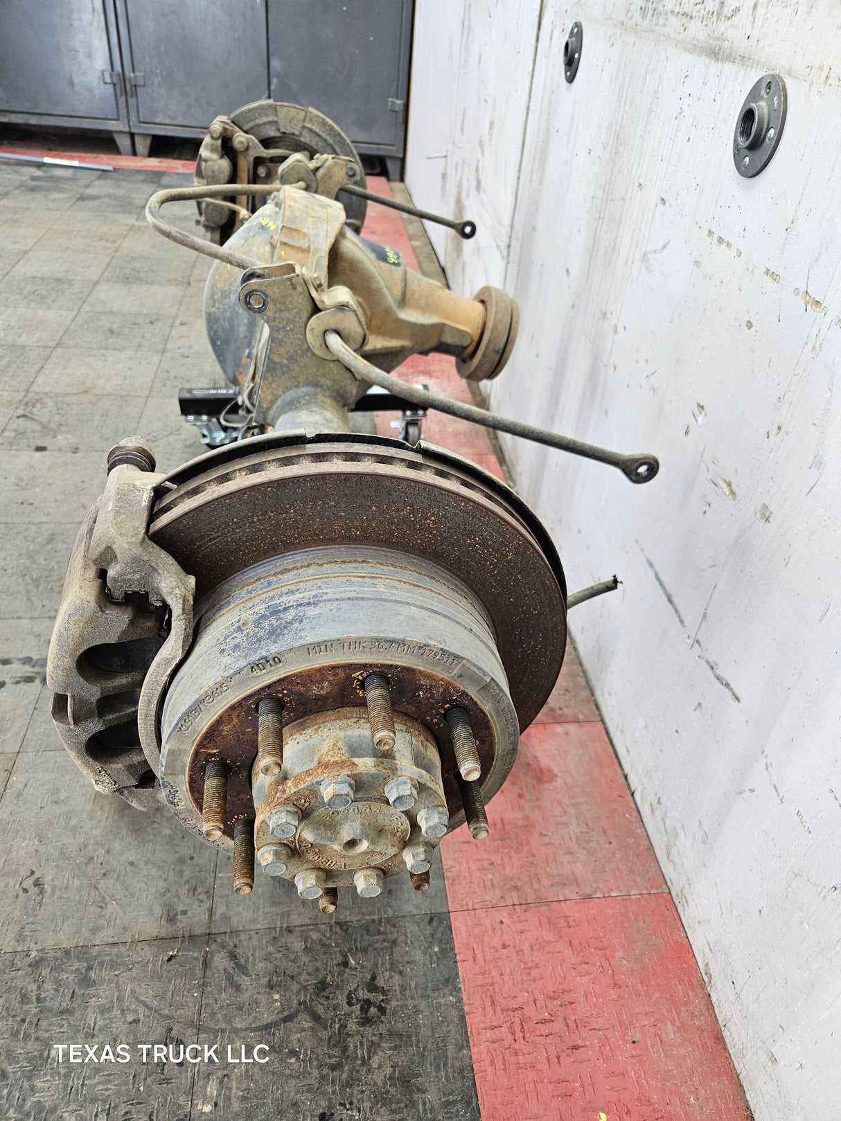 2013-2016 Ford Super Duty F250 F350 Rear Axle 3.73 Gear Ratio Rear End 97k miles