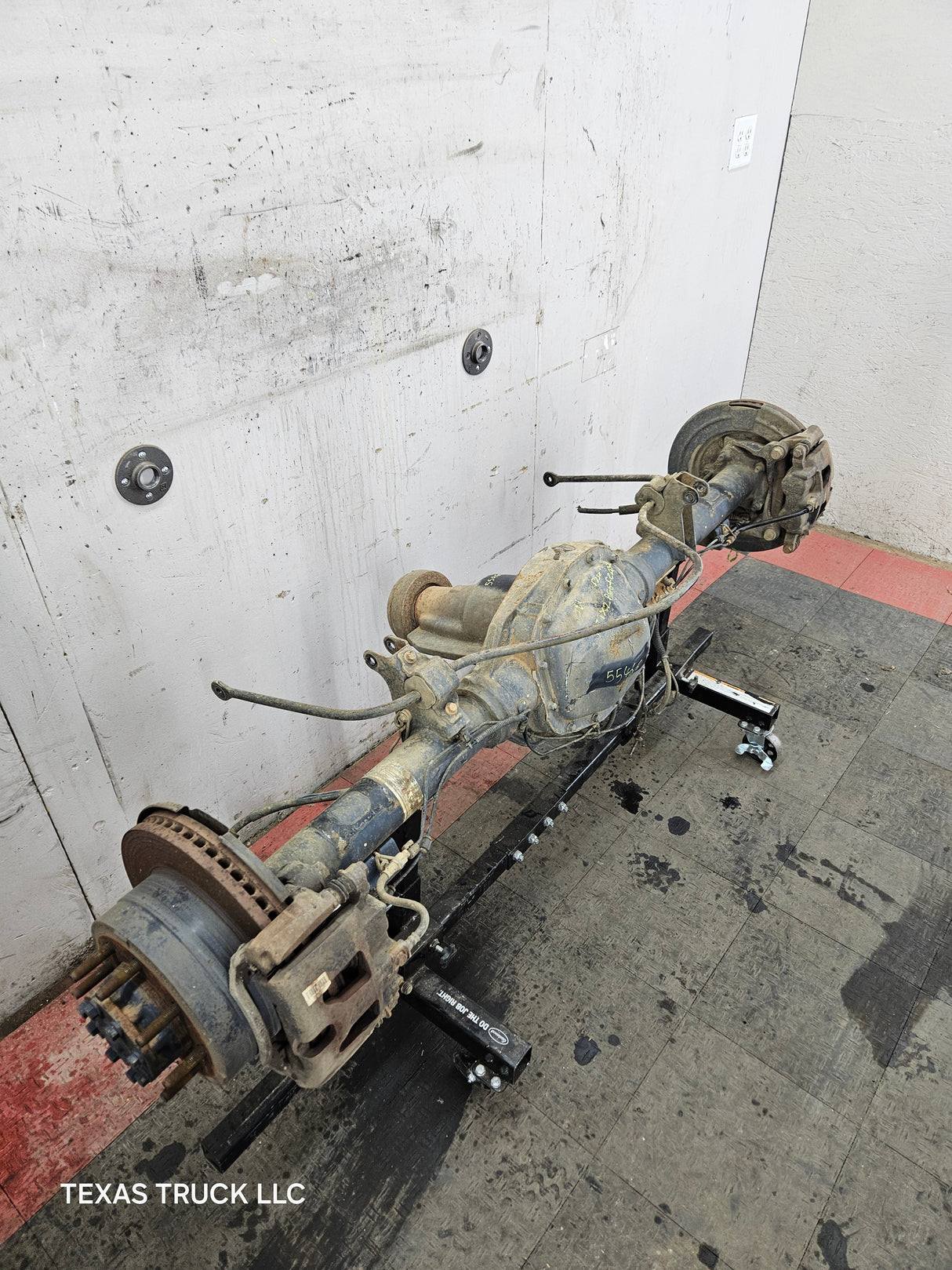 2013-2016 Ford Super Duty F250 F350 Rear Axle 3.73 Gear Ratio Rear End 97k miles