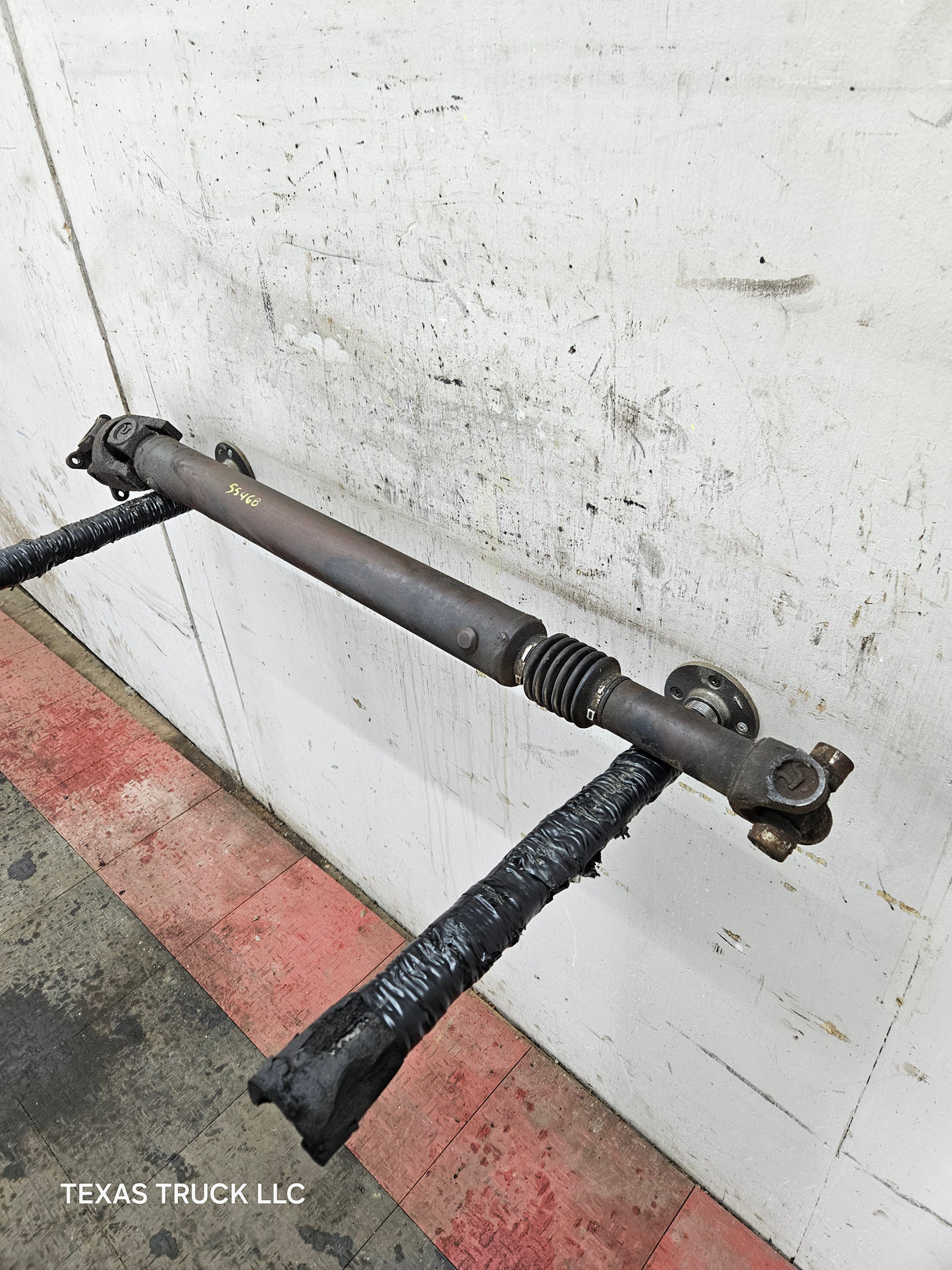 1999-2002 Ford F250 F350 F450 F550 Super Duty Front Drive Shaft