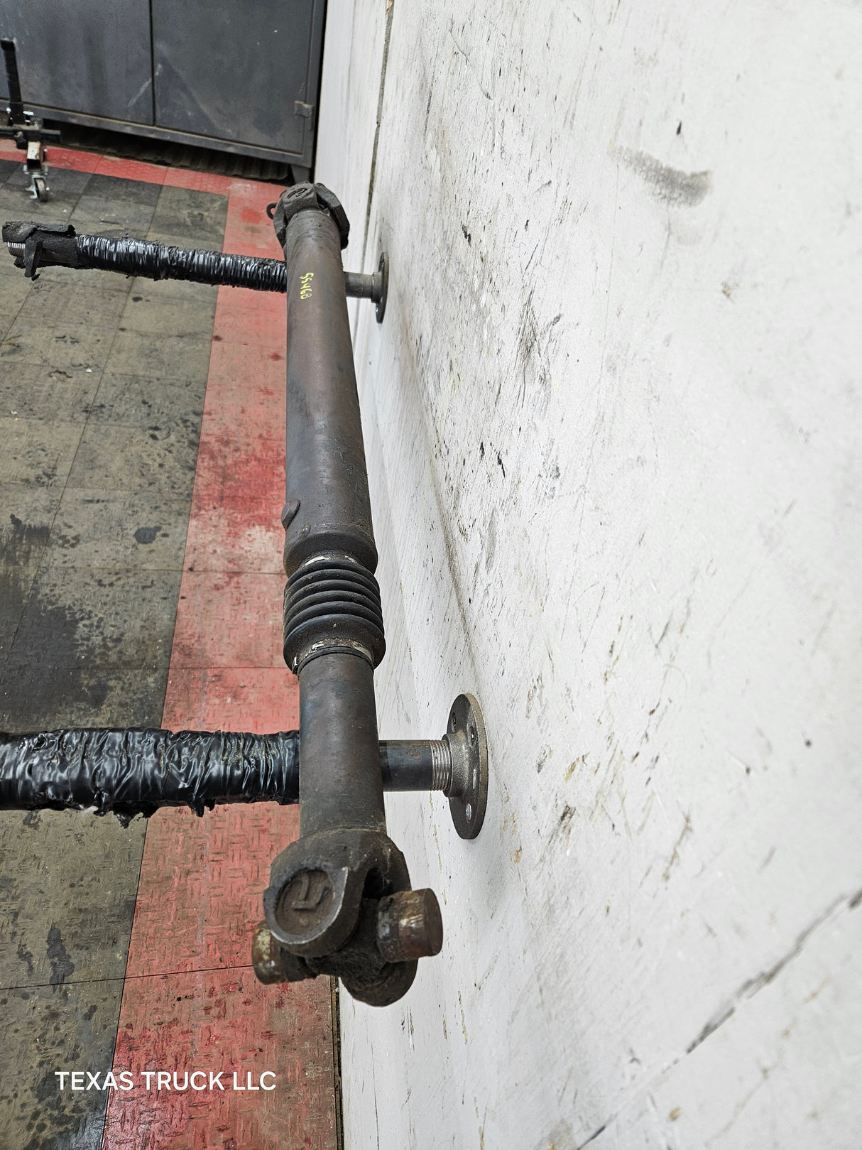 1999-2002 Ford F250 F350 F450 F550 Super Duty Front Drive Shaft