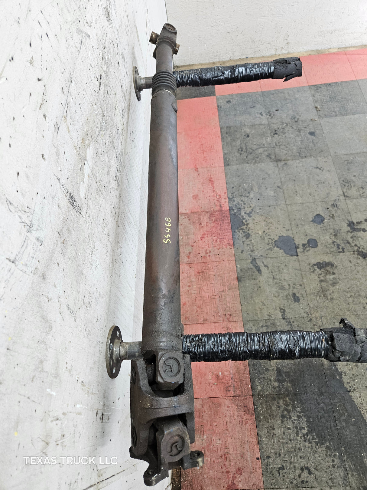 1999-2002 Ford F250 F350 F450 F550 Super Duty Front Drive Shaft