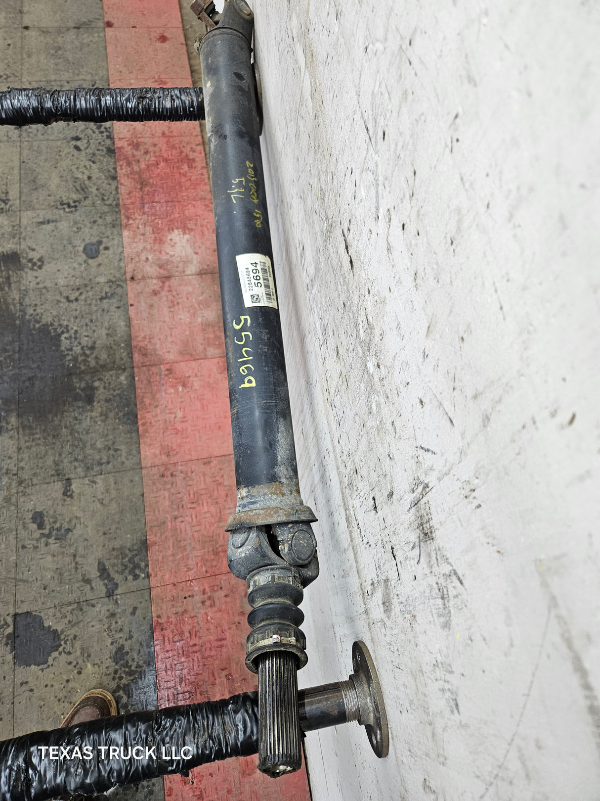 2007-2013 Chevy Silverado GMC Sierra 1500 Front Drive Shaft Propeller 22845694 OEM