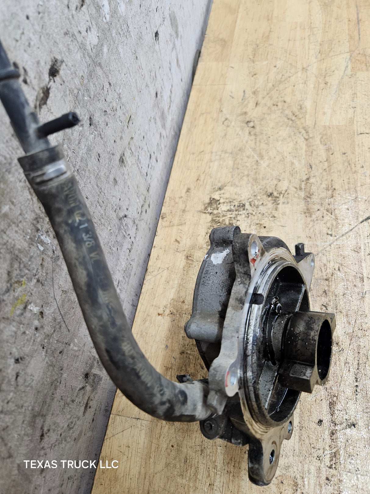 2011-2016 6.7L Power Stroke Vacuum Pump BC3Q-2A451-DB Ford Super Duty F250 F350