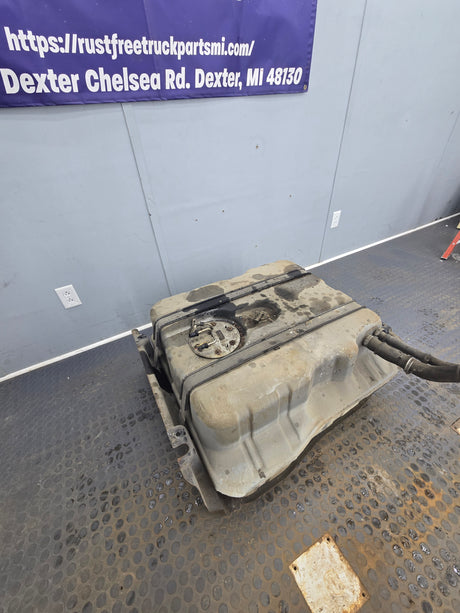 1999-2010 Ford Super Duty F350 F450 F550 Cab & Chassis Fuel Tank Rear mount behind the axle