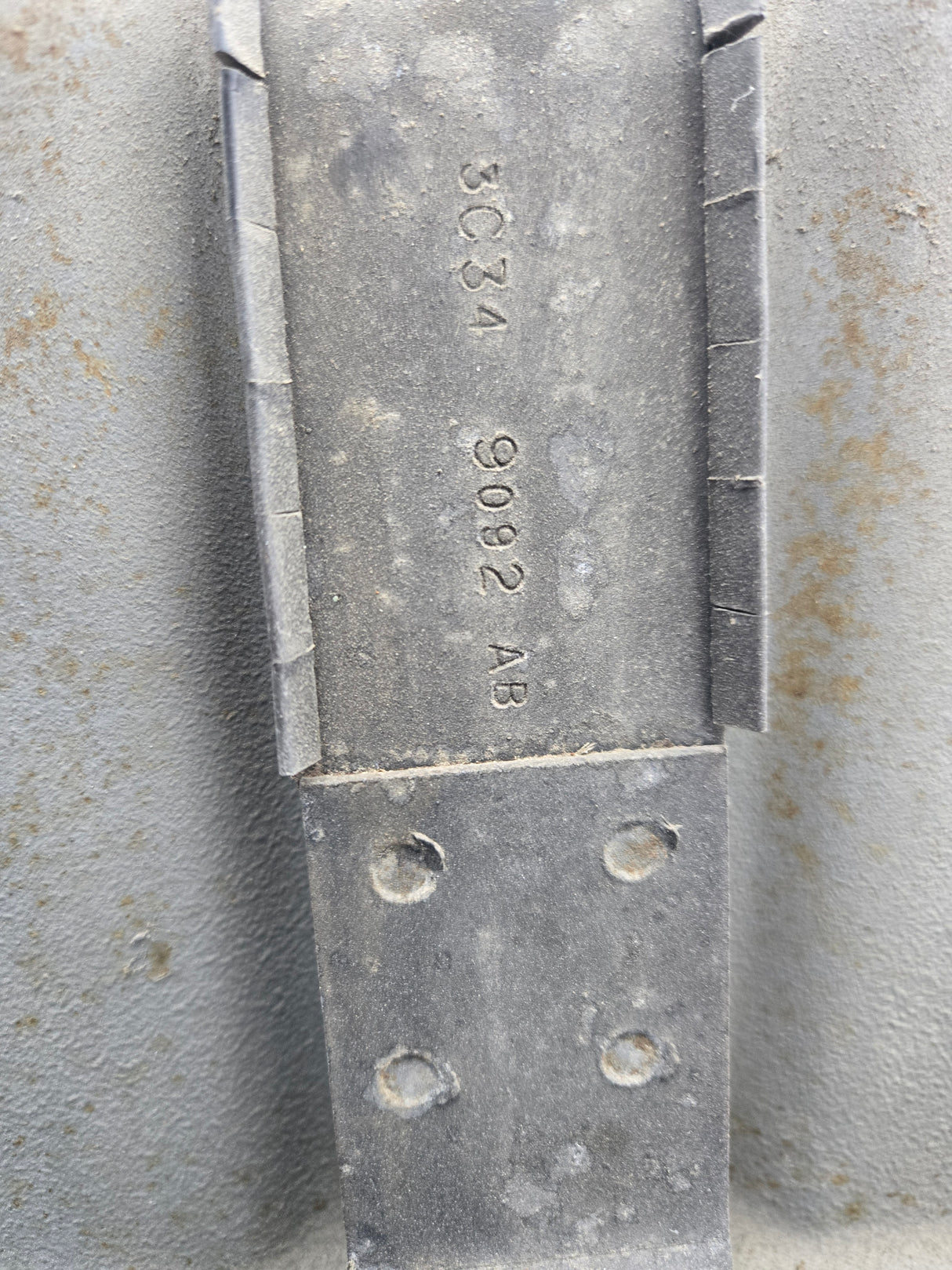 1999-2010 Ford Super Duty F350 F450 F550 Cab & Chassis Fuel Tank Rear mount behind the axle