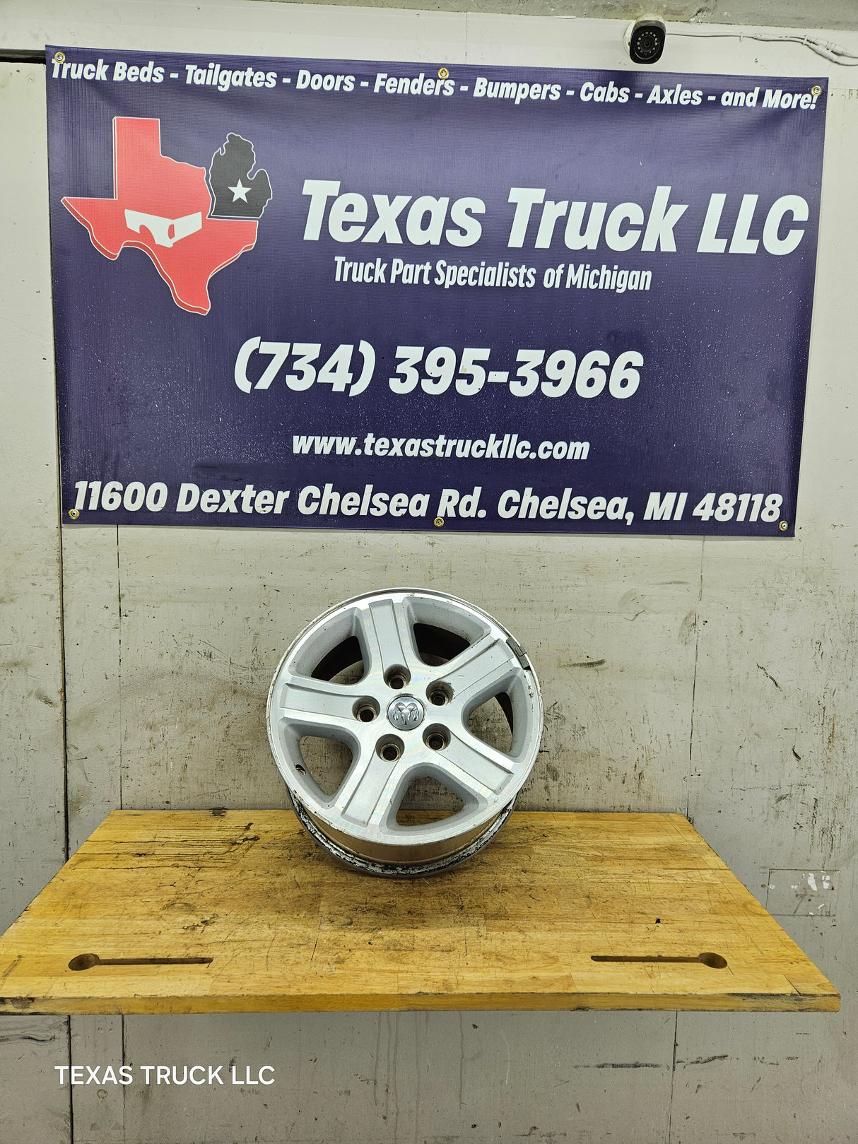 2006-2008 Dodge Ram 1500 Pickup 17'' OEM Wheel 17x8 5x5.5 Bolt pattern 2005-2011 Dodge Dakota Rim