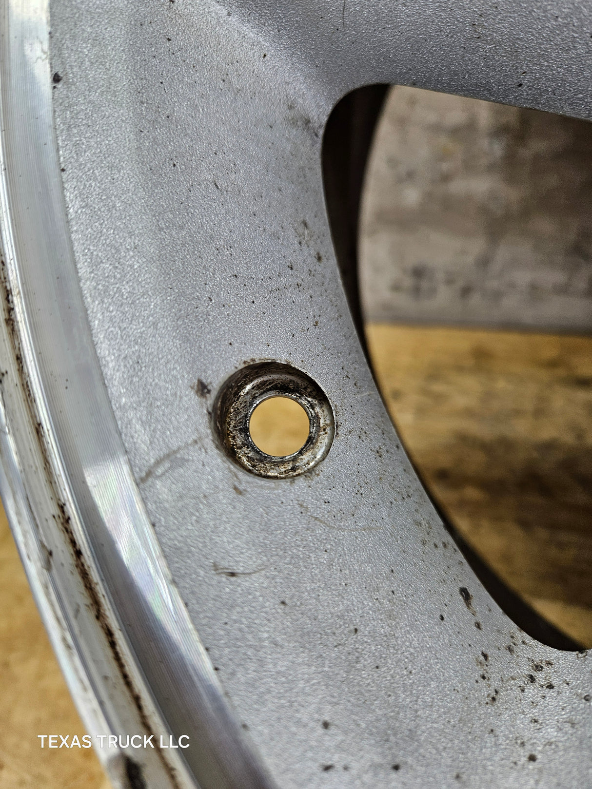 2006-2008 Dodge Ram 1500 Pickup 17'' OEM Wheel 17x8 5x5.5 Bolt pattern 2005-2011 Dodge Dakota Rim