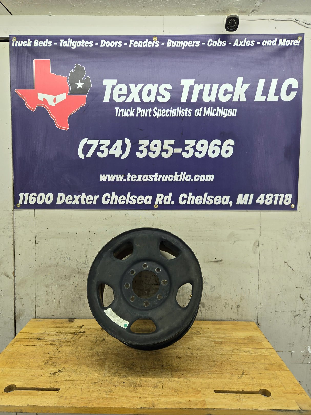 2005-2010 Ford Super Duty F250 F350 18" x 8" Steel Wheel 8x170 SRW 8C34-1015-AA