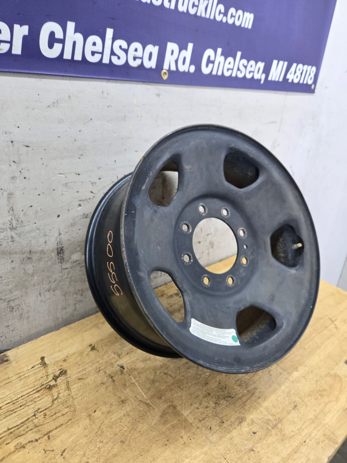 2005-2010 Ford Super Duty F250 F350 18" x 8" Steel Wheel 8x170 SRW 8C34-1015-AA