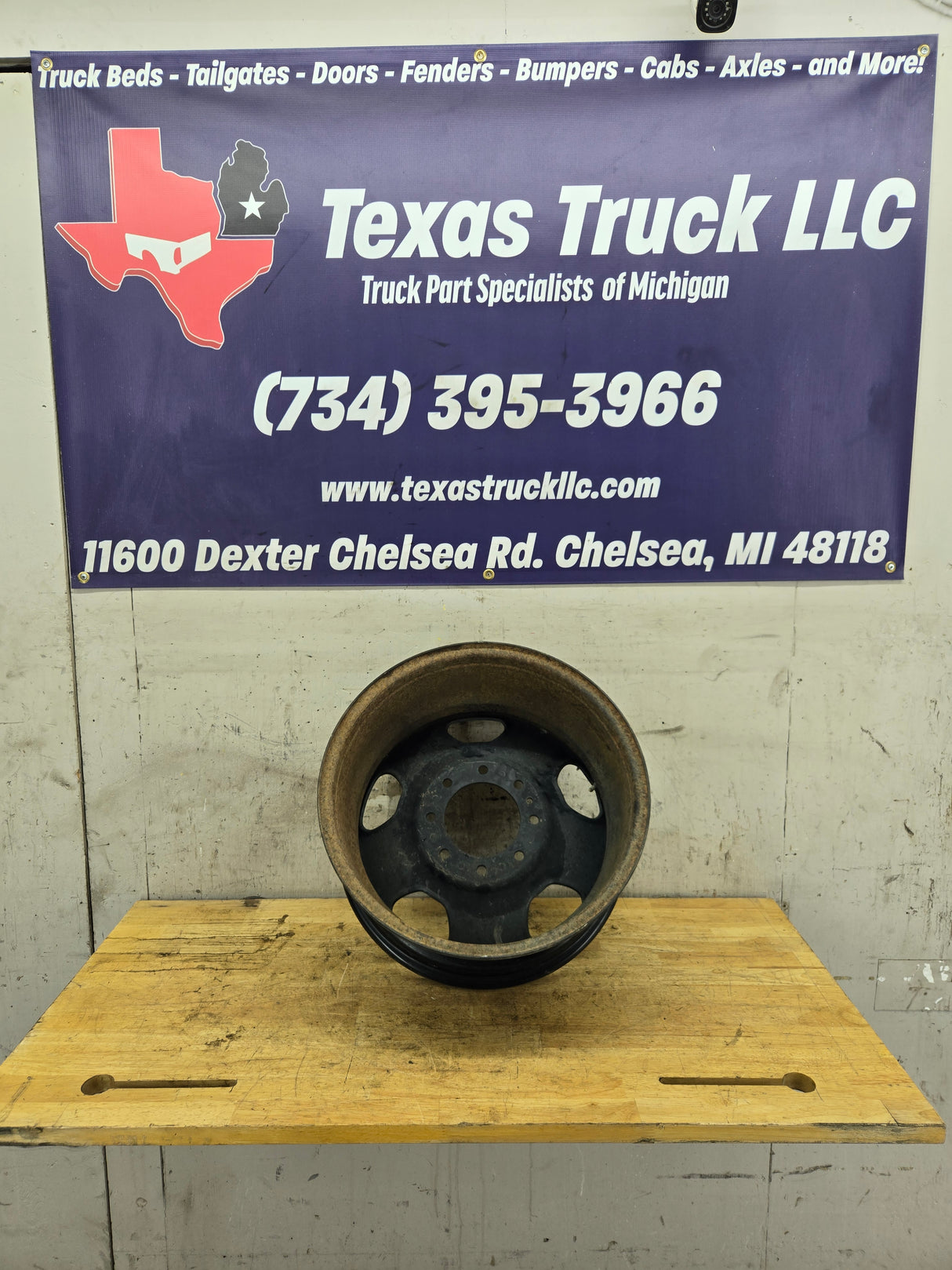 2005-2010 Ford Super Duty F250 F350 18" x 8" Steel Wheel 8x170 SRW 8C34-1015-AA