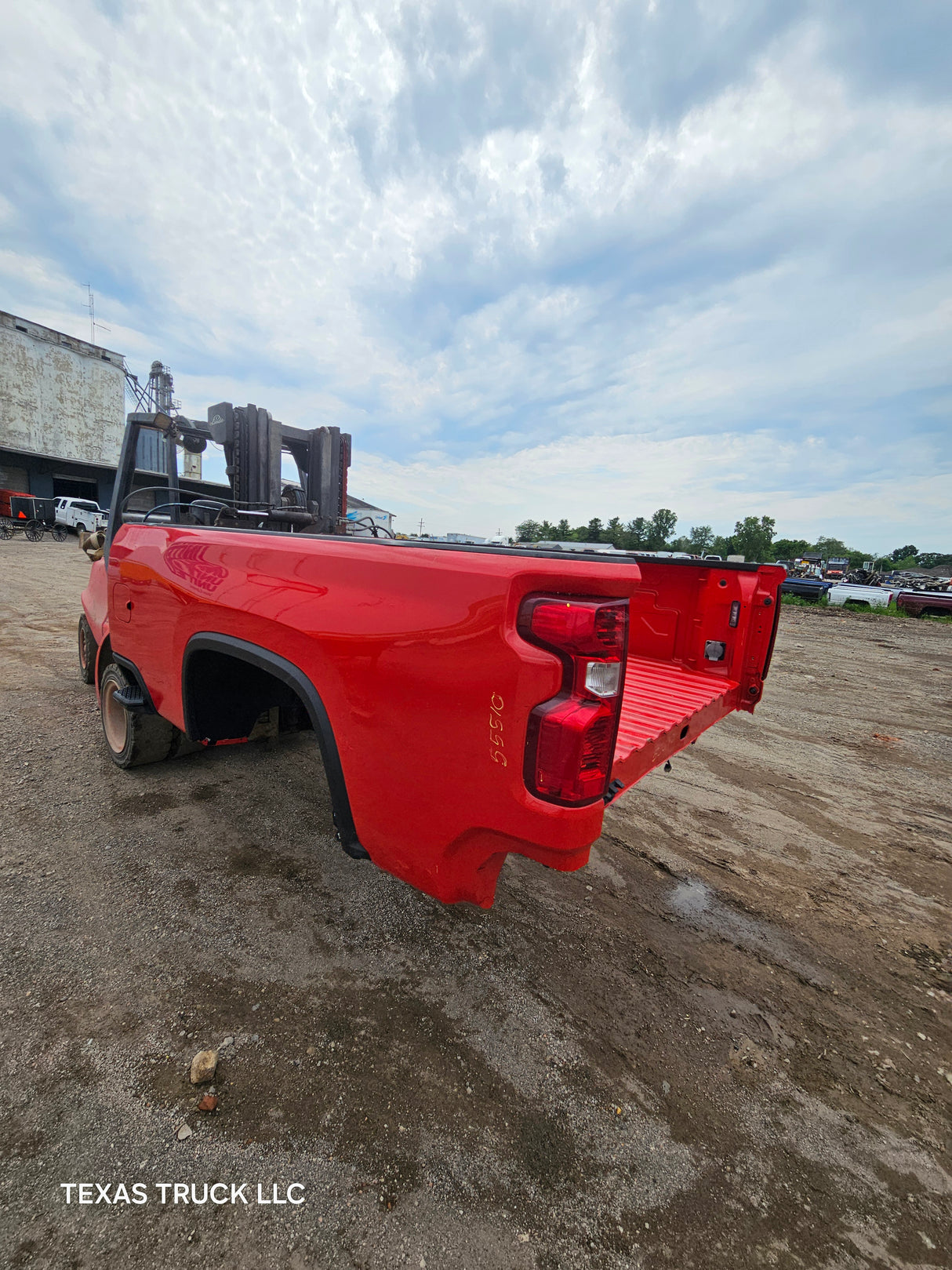 2019-2025 Chevrolet Silverado 2500 3500 HD 8' Long Truck Bed - Bright Red