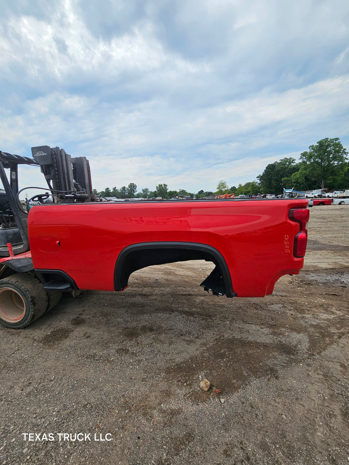 2019-2025 Chevrolet Silverado 2500 3500 HD 8' Long Truck Bed - Bright Red