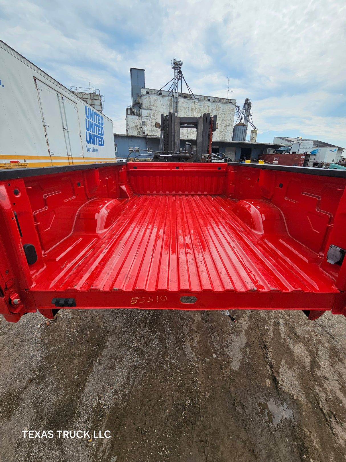 2019-2025 Chevrolet Silverado 2500 3500 HD 8' Long Truck Bed - Bright Red