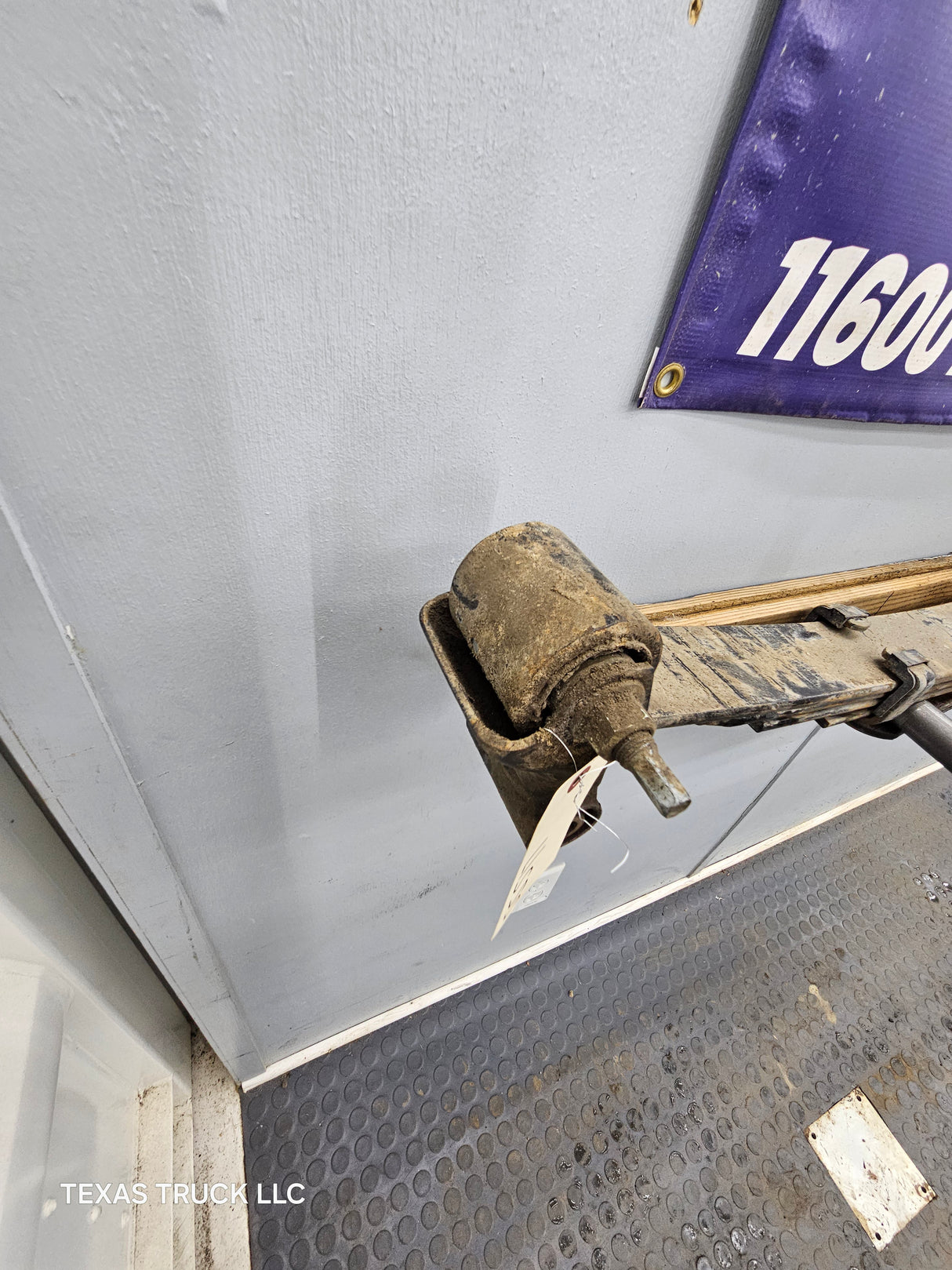 2003-2009 Dodge Ram 2500 3rd gen Rear Leaf Springs 52121697 - Pair