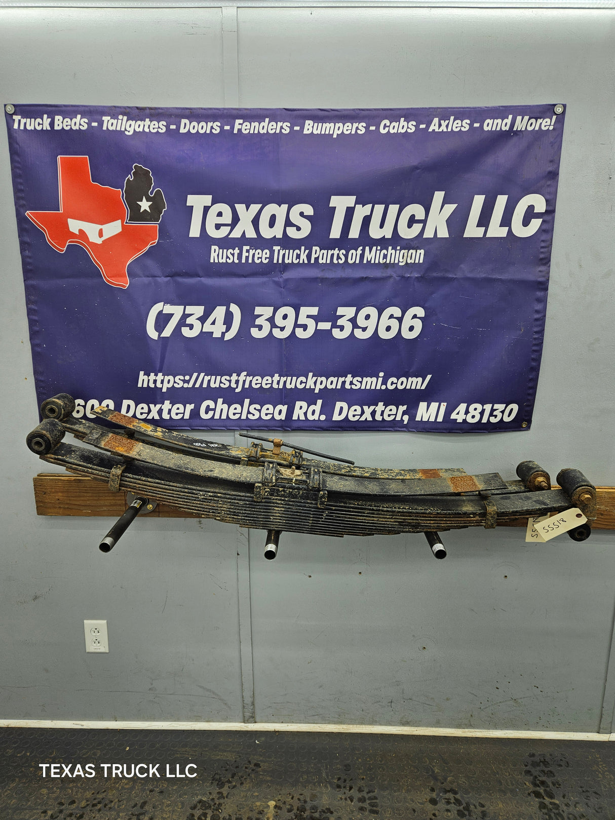 2011-2016 Ford F350 CAB & CHASSIS Super Duty Rear Leaf Springs - Pair