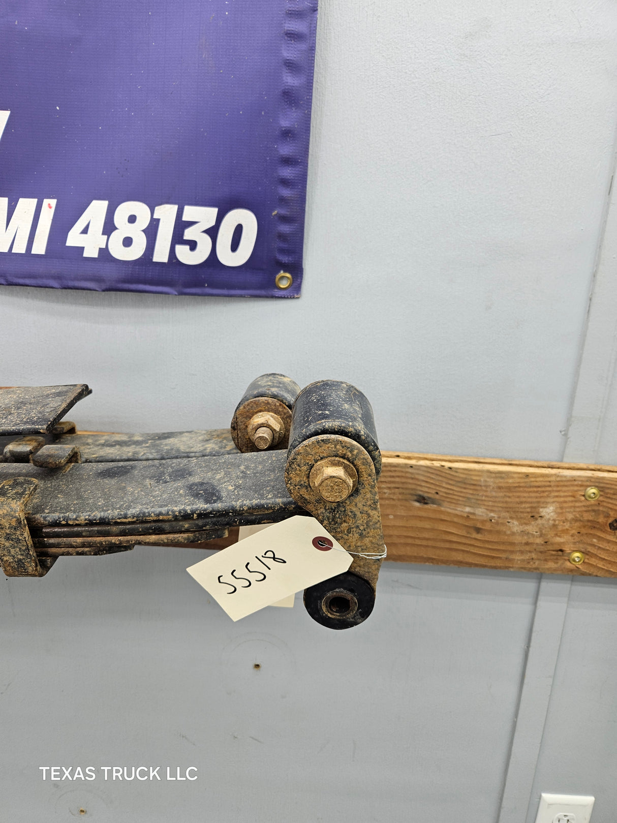 2011-2016 Ford F350 CAB & CHASSIS Super Duty Rear Leaf Springs - Pair