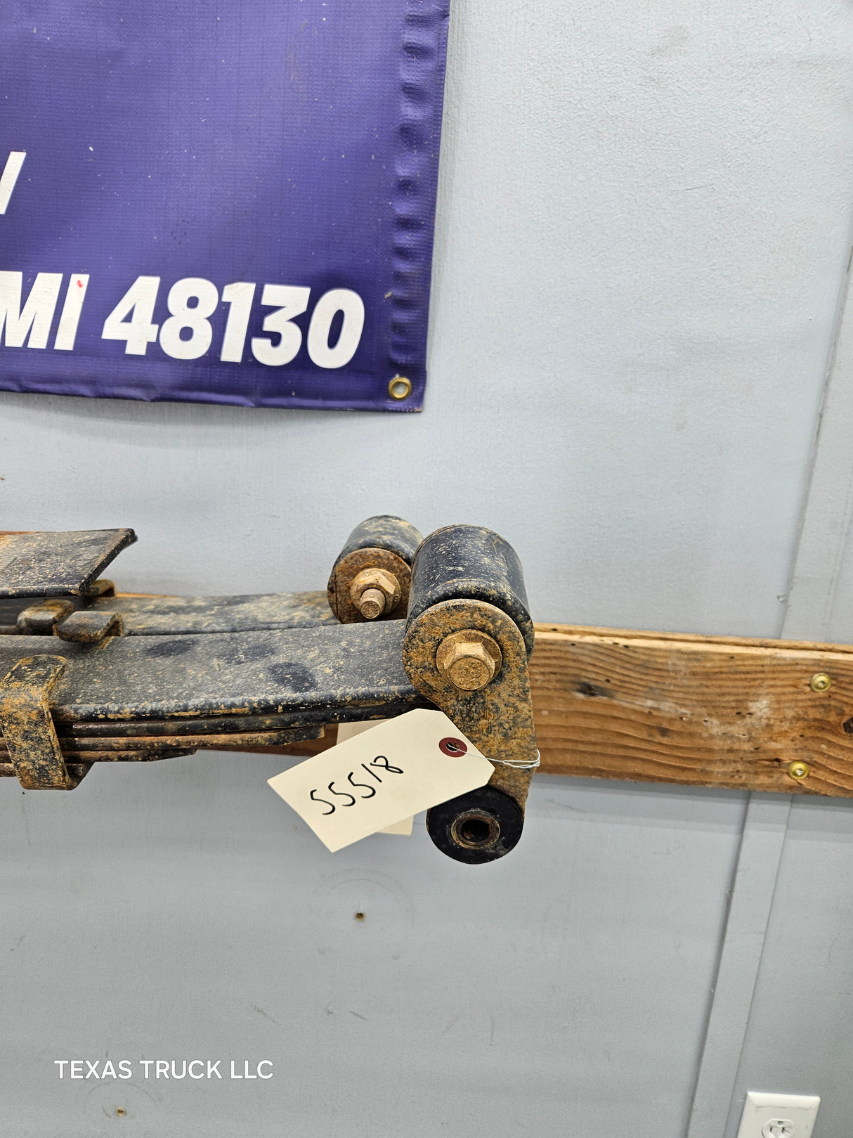 2011-2016 Ford F350 CAB & CHASSIS Super Duty Rear Leaf Springs - Pair