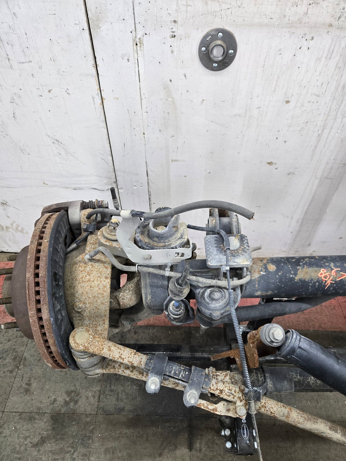 2013-2016 Ford Super Duty F250 F350 FRONT Axle 3.31 Gear Ratio 80k miles