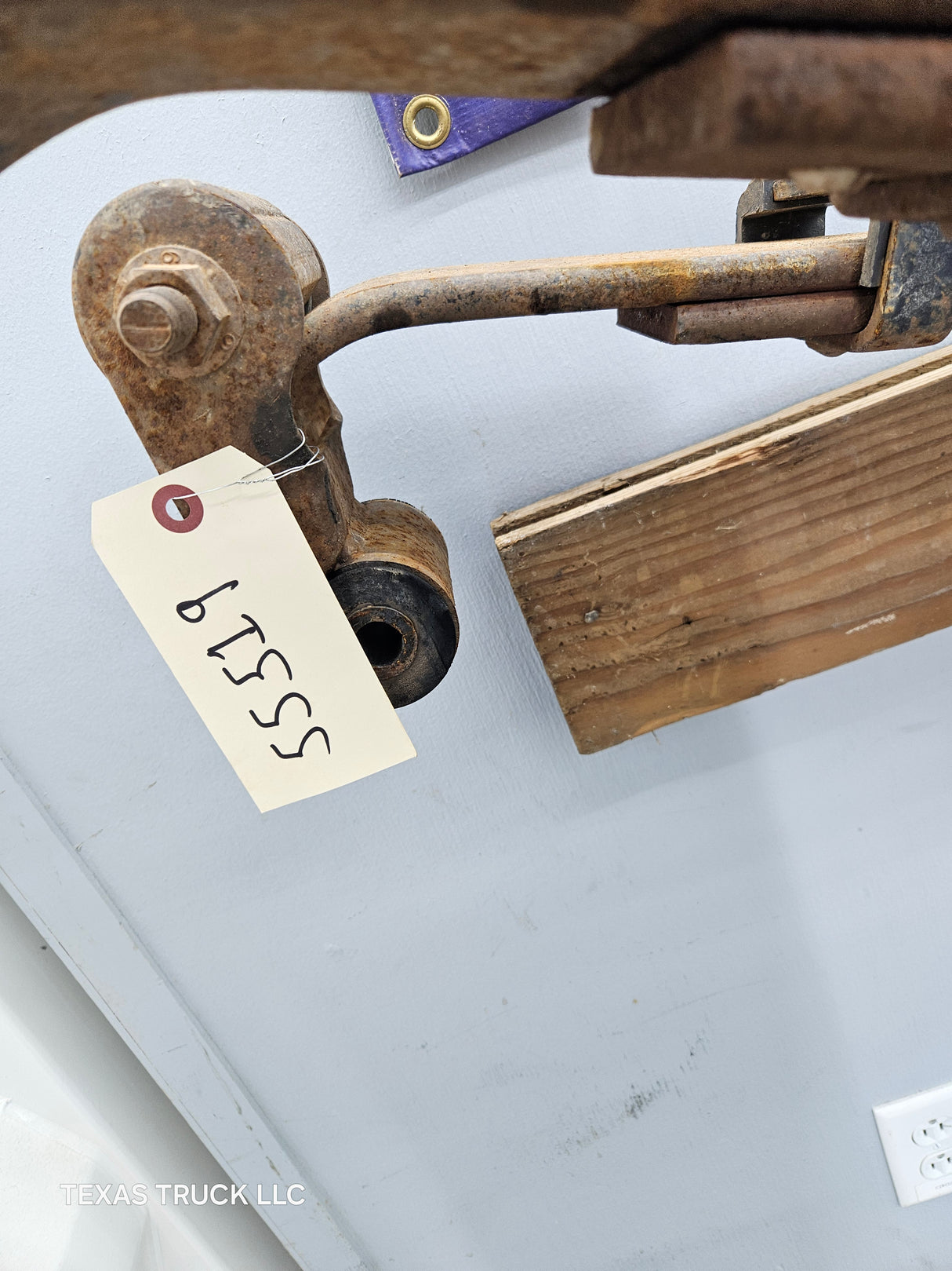 2011-2016 Ford F250 F350 Super Duty Rear Leaf Springs Pair