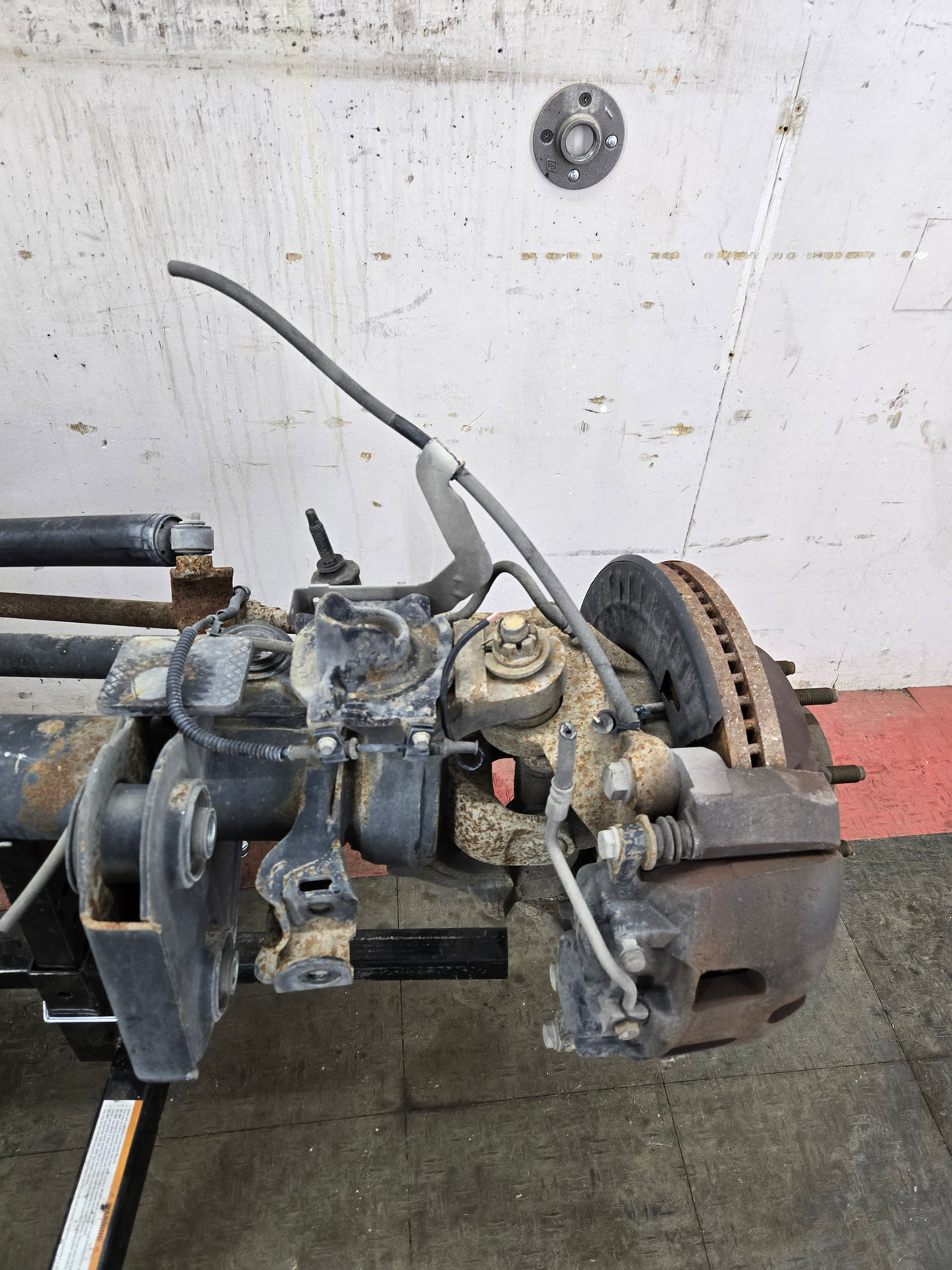 2013-2016 Ford Super Duty F250 F350 FRONT Axle 3.31 Gear Ratio 80k miles